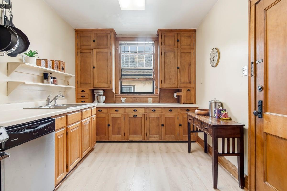 View of Residential Income at 3428 Hennepin Avenue, Minneapolis MN 55408, Minneapolis (32 of 59) - Mike Wilen | Minnesota Team Real Estate