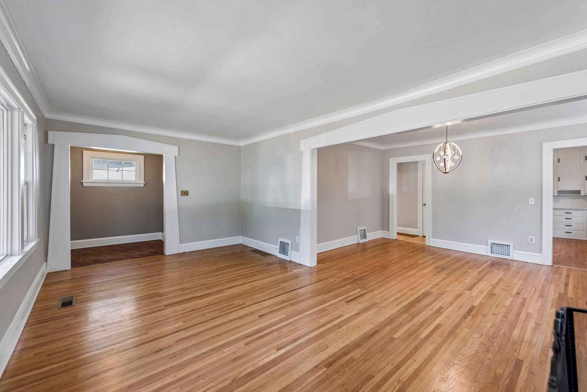 View of Residential at 4615 Portland Avenue, Minneapolis MN 55407, Minneapolis (5 of 21) - Mike Wilen | Minnesota Team Real Estate