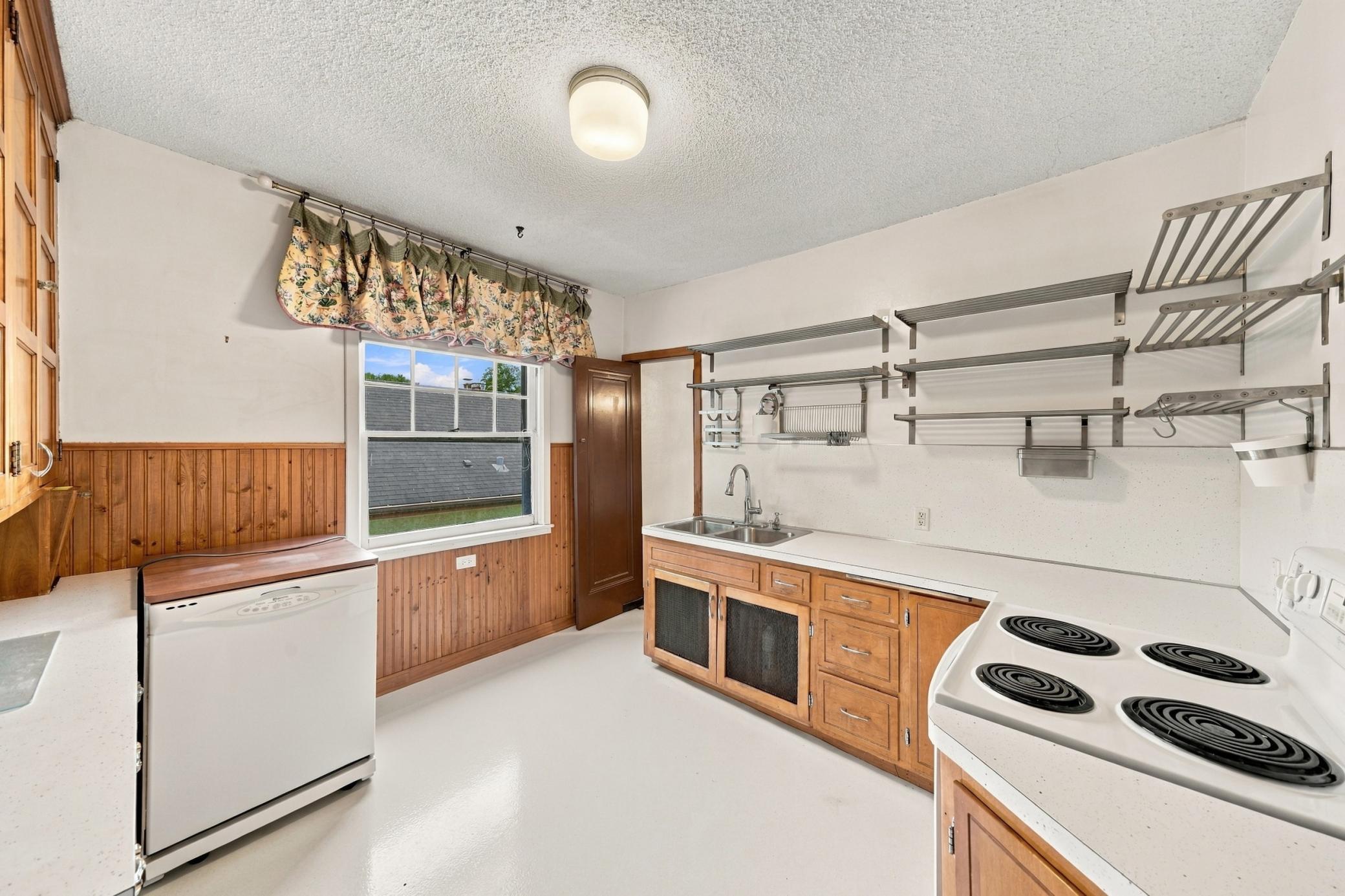 View of Residential Income at 4333 Beard Avenue, Minneapolis MN 55410, Minneapolis (10 of 22) - Mike Wilen | Minnesota Team Real Estate