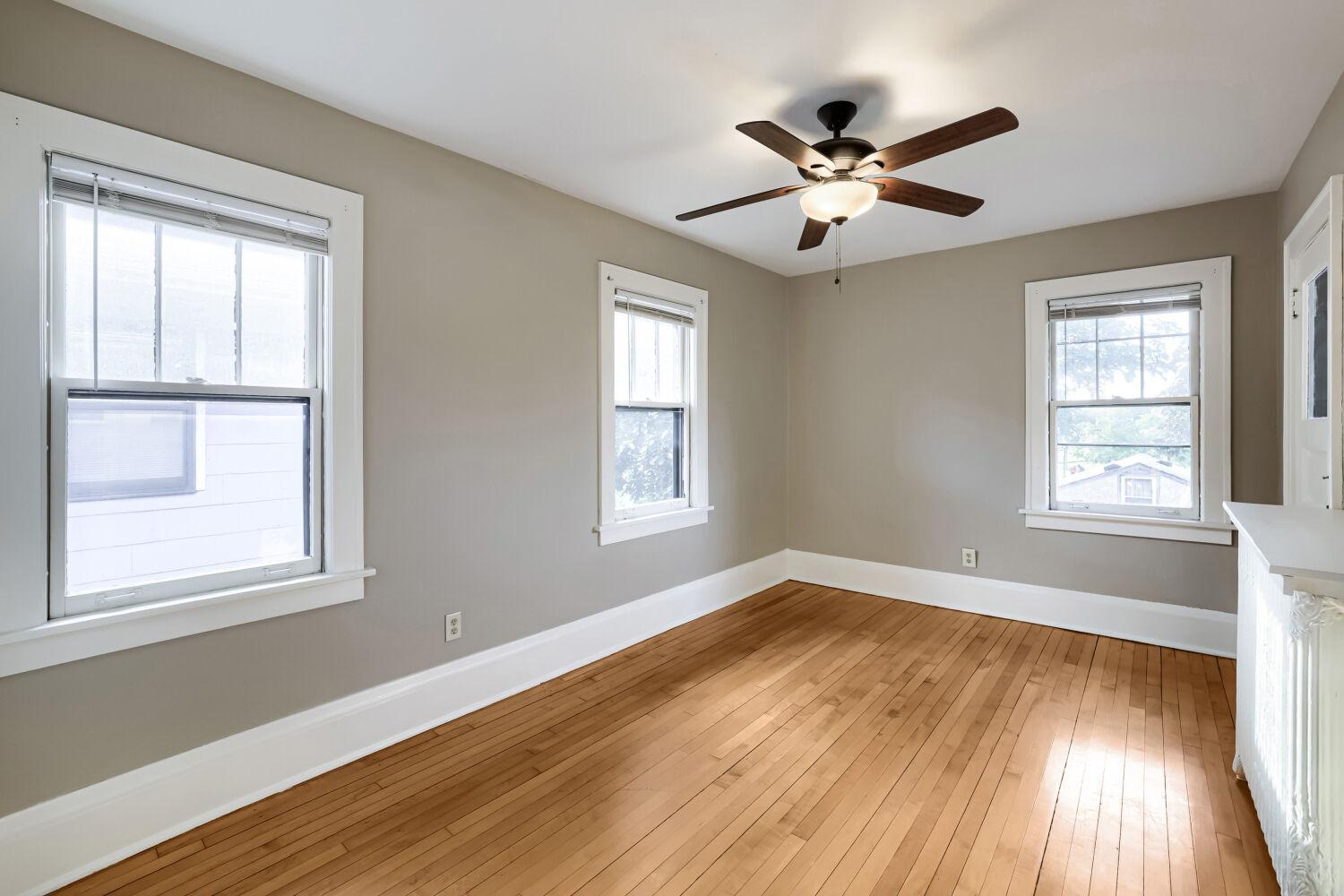 View of Residential at 1549 Edmund Avenue, Saint Paul MN 55104, Saint Paul (25 of 39) - Mike Wilen | Minnesota Team Real Estate
