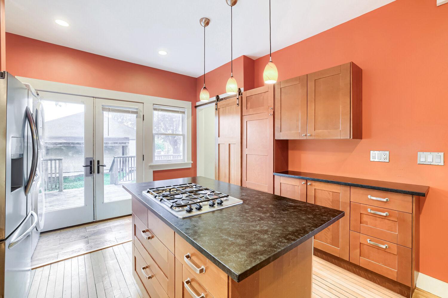 View of Residential at 1549 Edmund Avenue, Saint Paul MN 55104, Saint Paul (12 of 39) - Mike Wilen | Minnesota Team Real Estate
