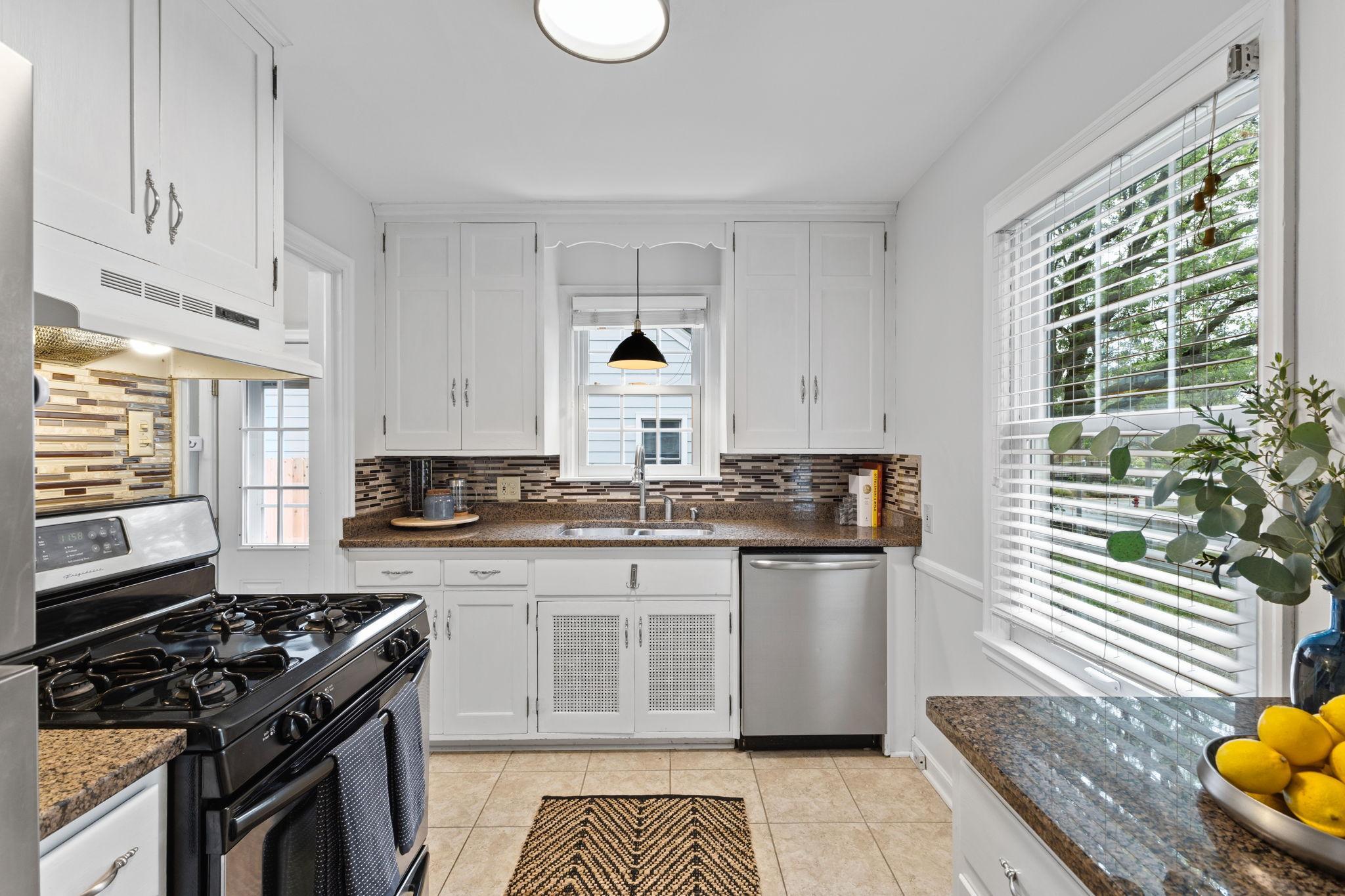 View of Residential at 3971 Princeton Avenue, Saint Louis Park MN 55416, Saint Louis Park (13 of 32) - Mike Wilen | Minnesota Team Real Estate