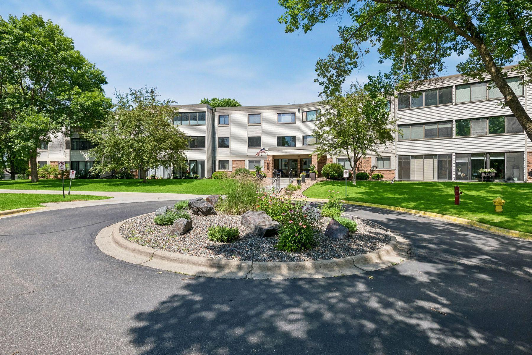 View of Residential at 10540 43rd Avenue #103, Plymouth MN 55442, Plymouth (33 of 37) - Mike Wilen | Minnesota Team Real Estate