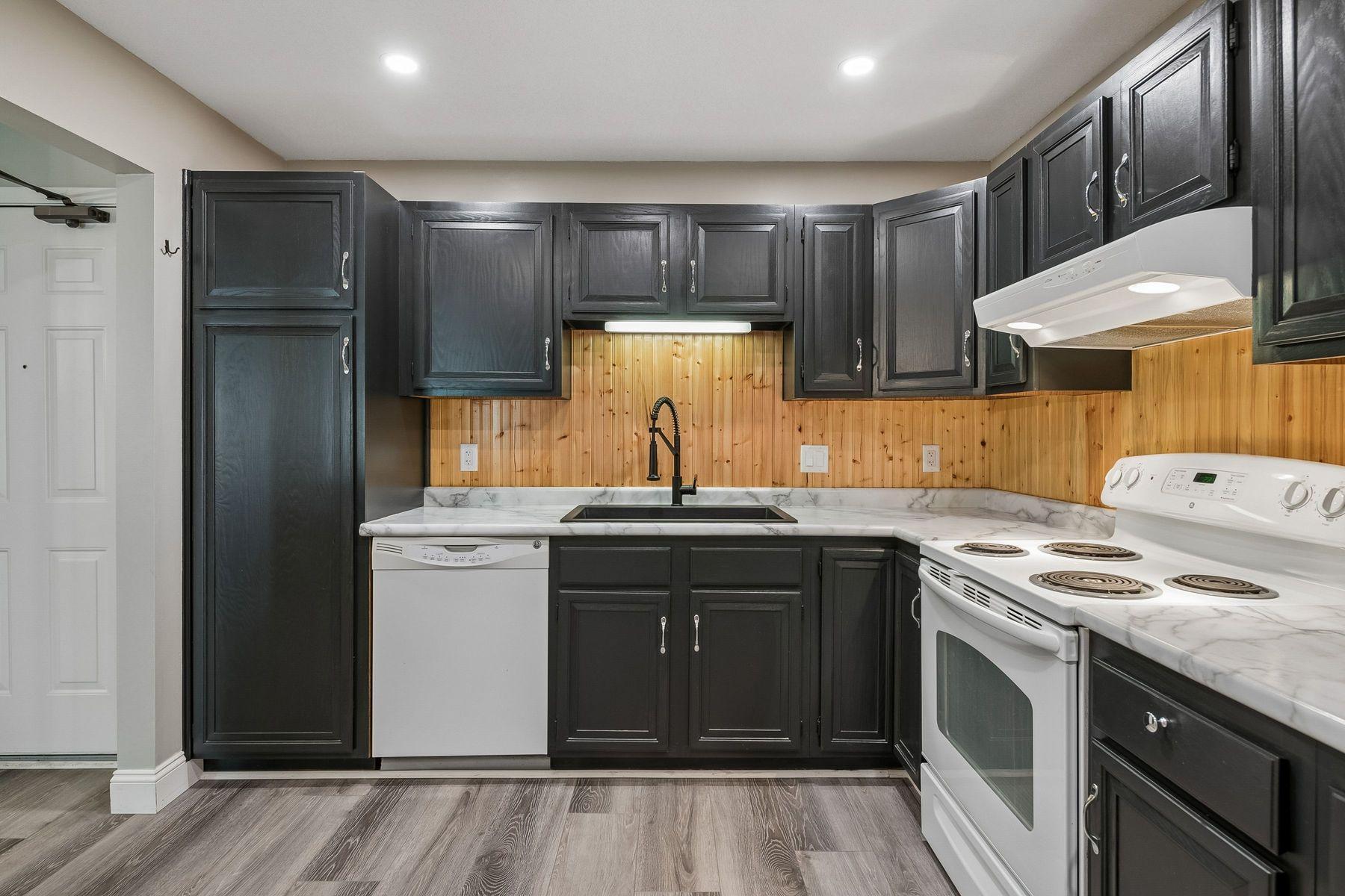 View of Residential at 10540 43rd Avenue #103, Plymouth MN 55442, Plymouth (15 of 37) - Mike Wilen | Minnesota Team Real Estate