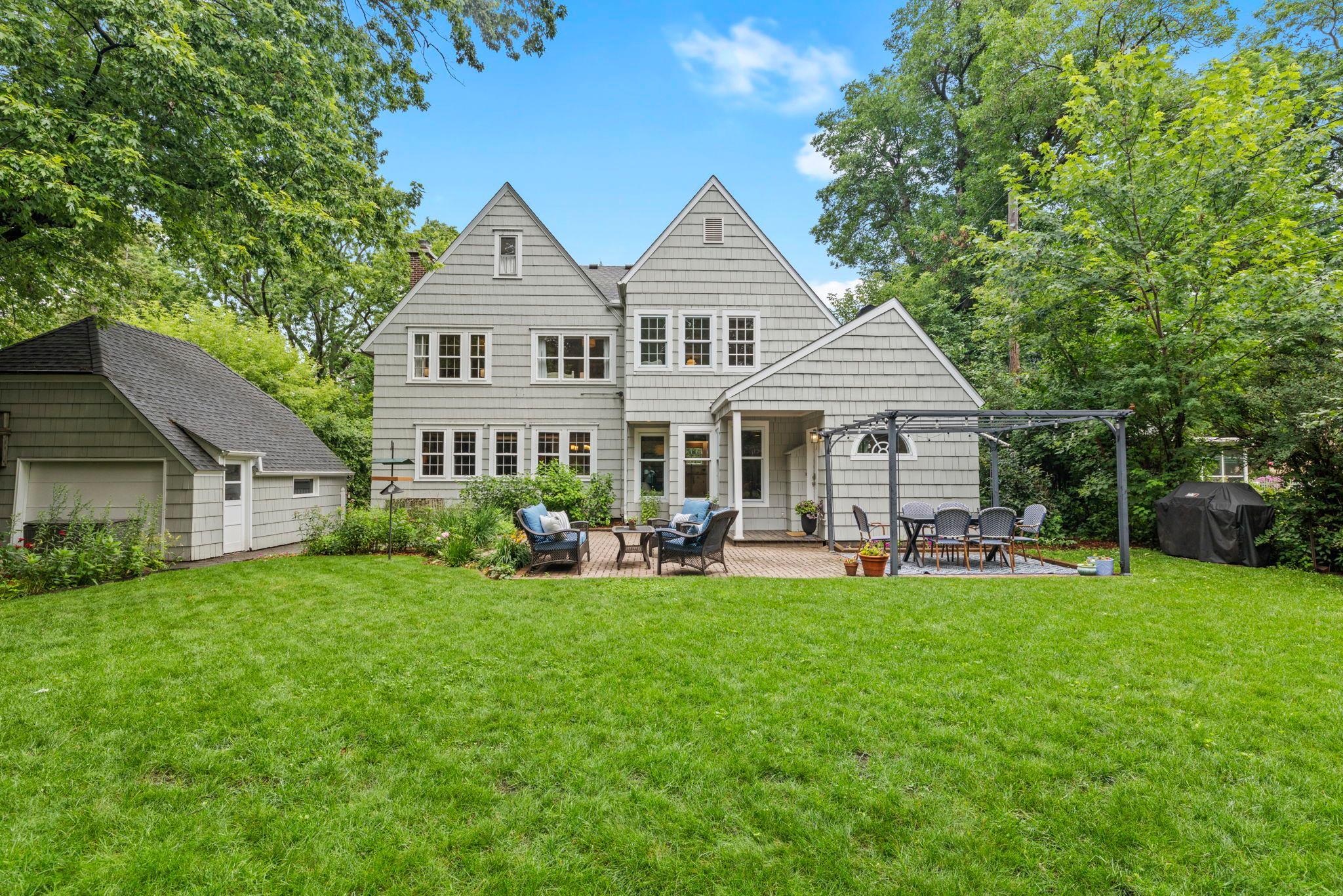 View of Residential at 1244 Roselawn Avenue, Roseville MN 55113, Roseville (85 of 87) - Mike Wilen | Minnesota Team Real Estate