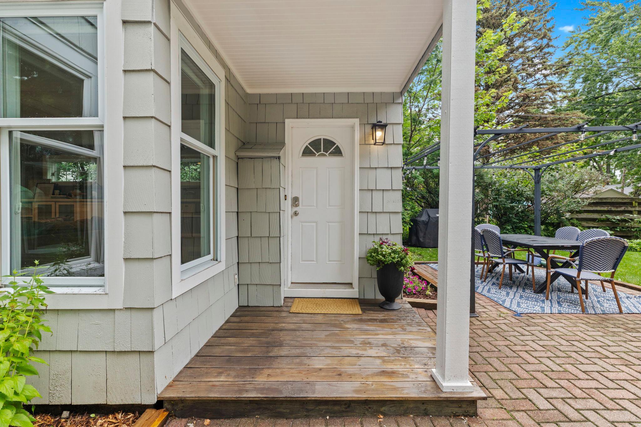 View of Residential at 1244 Roselawn Avenue, Roseville MN 55113, Roseville (75 of 87) - Mike Wilen | Minnesota Team Real Estate