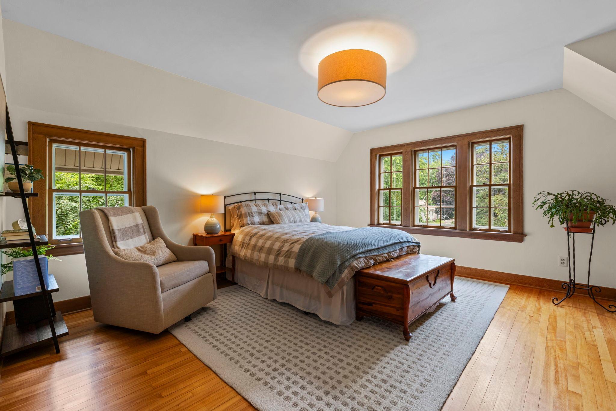 View of Residential at 1244 Roselawn Avenue, Roseville MN 55113, Roseville (59 of 87) - Mike Wilen | Minnesota Team Real Estate