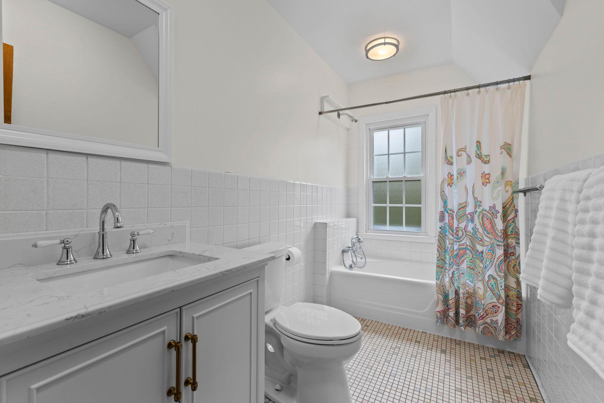 View of Residential at 1244 Roselawn Avenue, Roseville MN 55113, Roseville (58 of 87) - Mike Wilen | Minnesota Team Real Estate