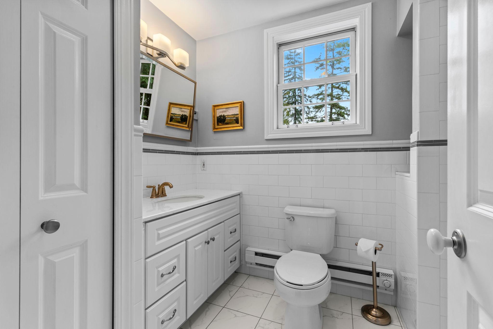 View of Residential at 1244 Roselawn Avenue, Roseville MN 55113, Roseville (51 of 87) - Mike Wilen | Minnesota Team Real Estate