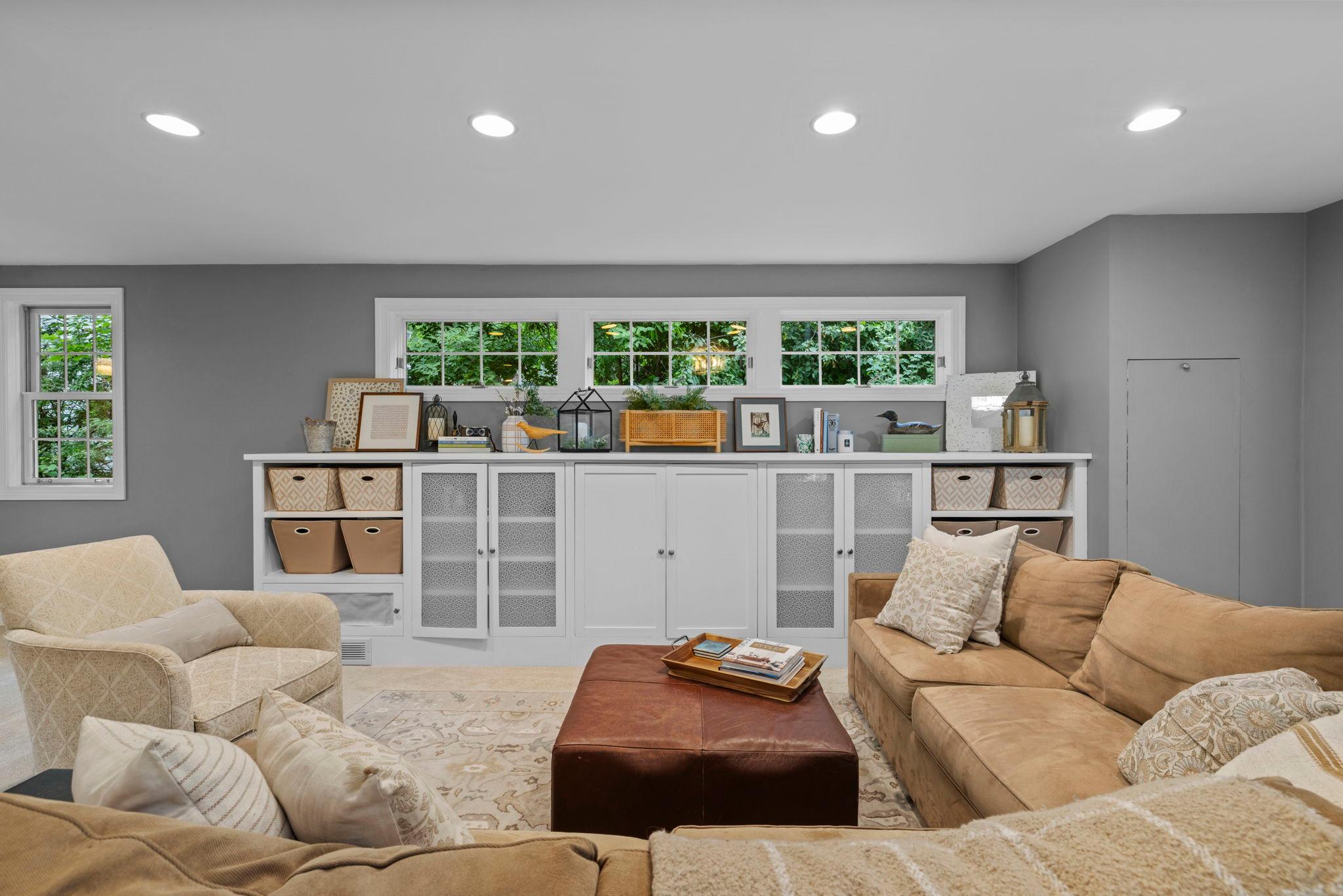 View of Residential at 1244 Roselawn Avenue, Roseville MN 55113, Roseville (46 of 87) - Mike Wilen | Minnesota Team Real Estate