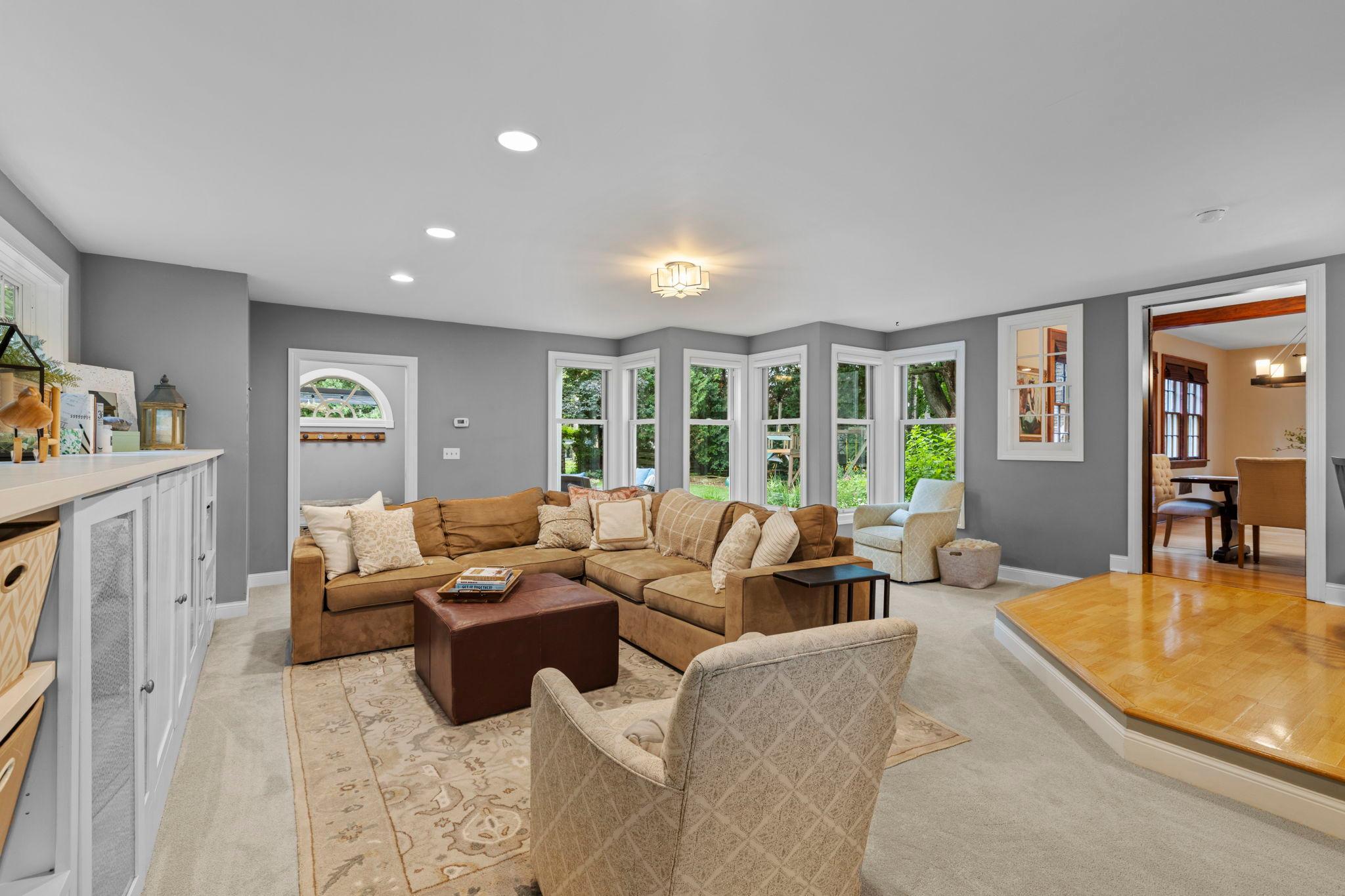 View of Residential at 1244 Roselawn Avenue, Roseville MN 55113, Roseville (45 of 87) - Mike Wilen | Minnesota Team Real Estate