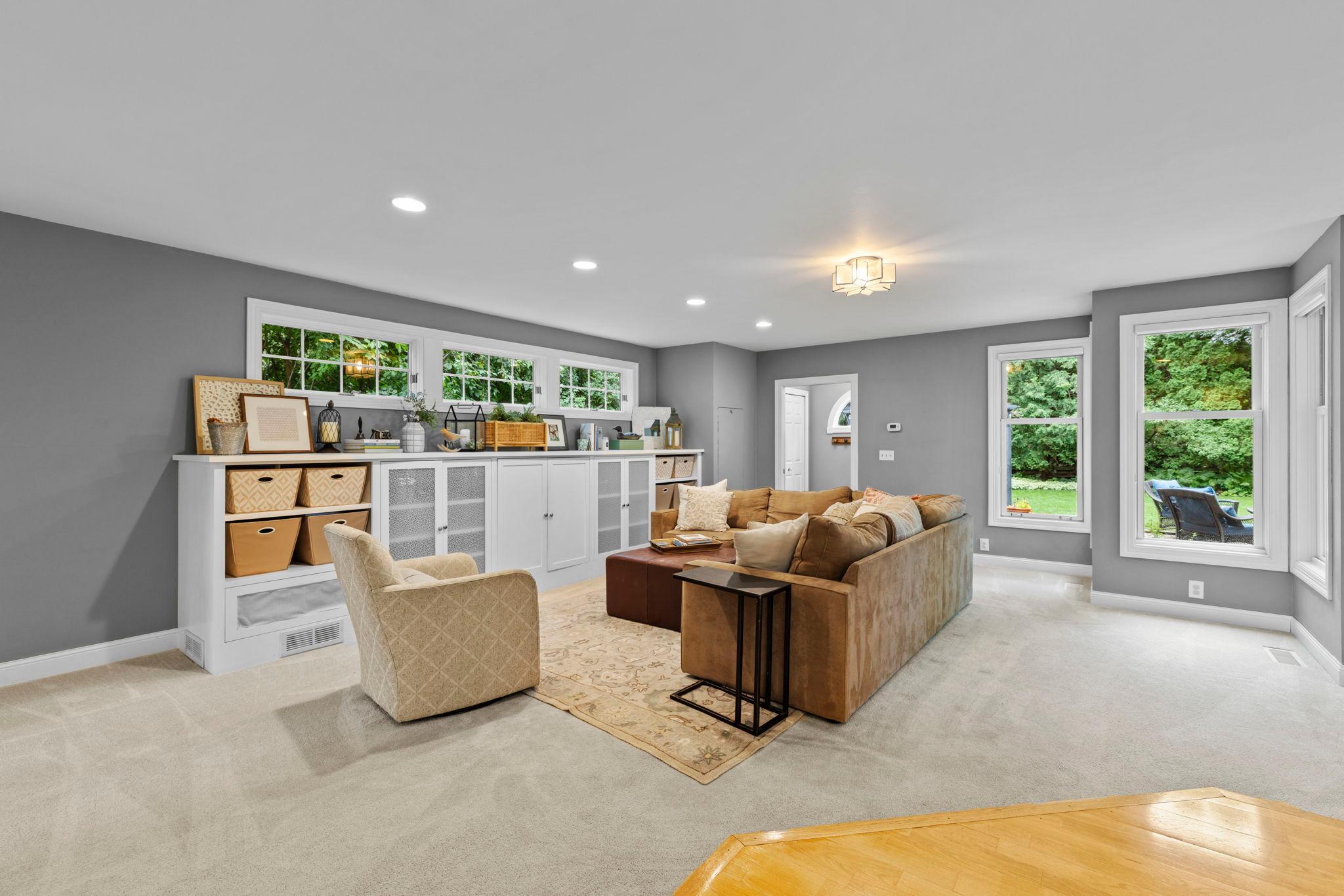 View of Residential at 1244 Roselawn Avenue, Roseville MN 55113, Roseville (43 of 87) - Mike Wilen | Minnesota Team Real Estate