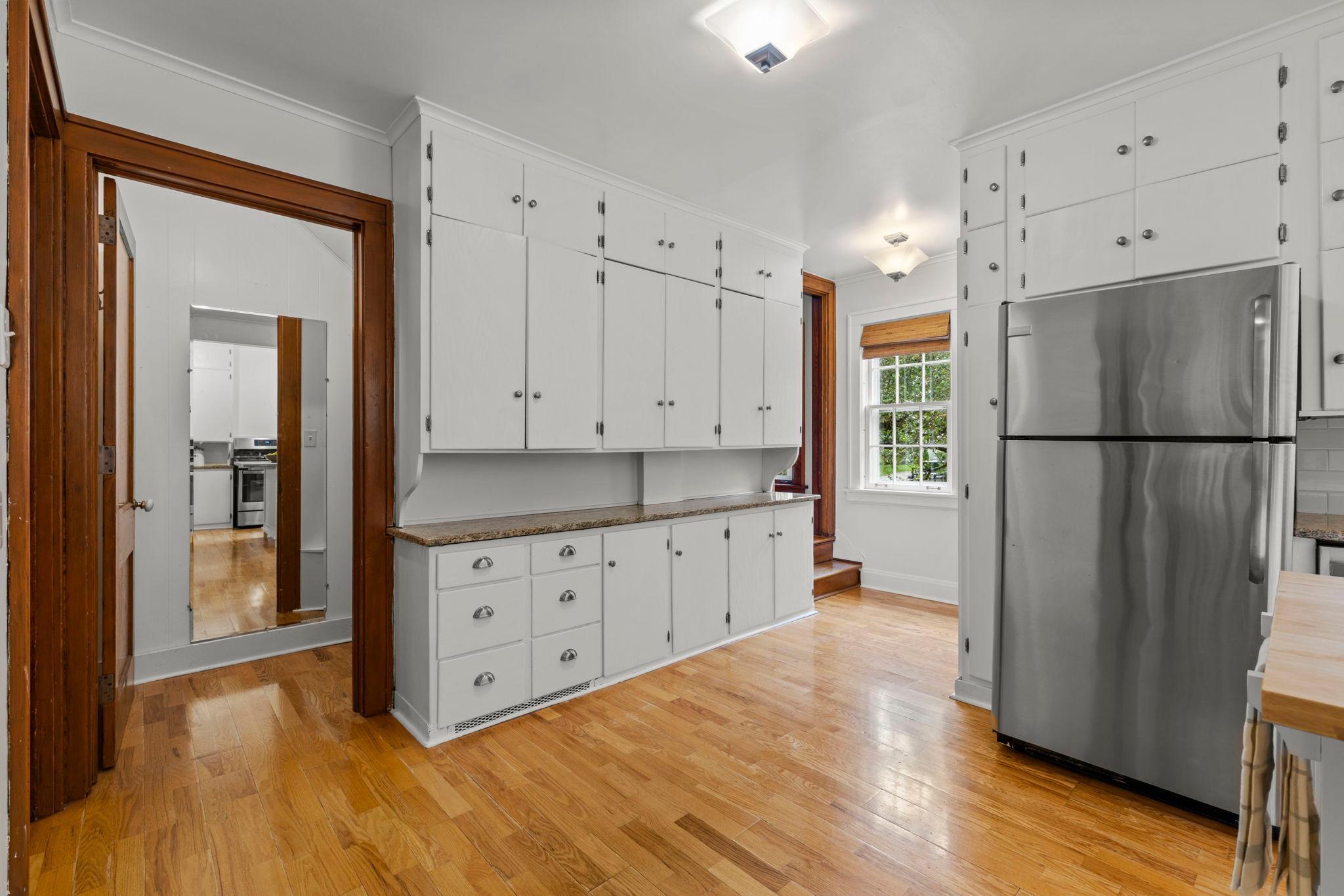 View of Residential at 1244 Roselawn Avenue, Roseville MN 55113, Roseville (36 of 87) - Mike Wilen | Minnesota Team Real Estate
