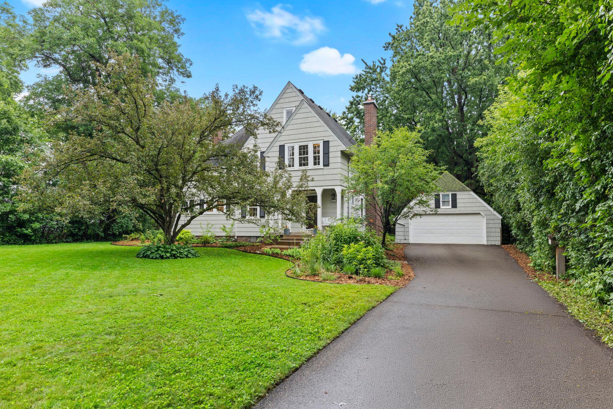 View of Residential at 1244 Roselawn Avenue, Roseville MN 55113, Roseville (9 of 87) - Mike Wilen | Minnesota Team Real Estate