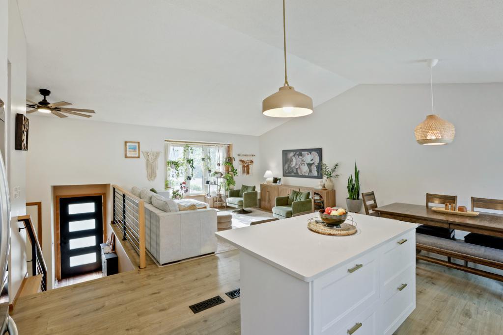 View of Residential at 20615 Jaguar Avenue, Lakeville MN 55044, Lakeville (12 of 35) - Mike Wilen | Minnesota Team Real Estate