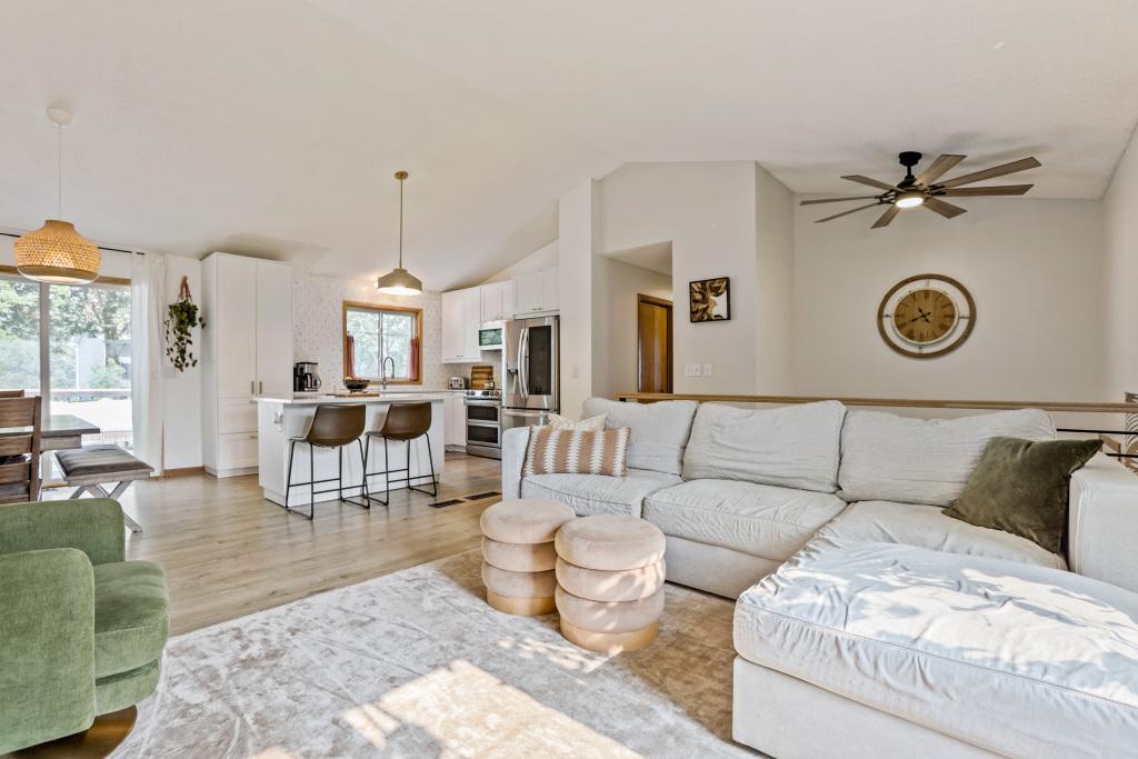 View of Residential at 20615 Jaguar Avenue, Lakeville MN 55044, Lakeville (7 of 35) - Mike Wilen | Minnesota Team Real Estate