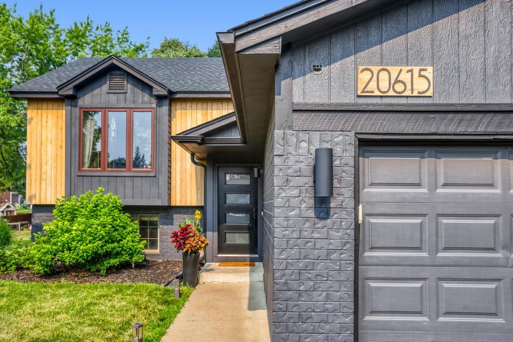 View of Residential at 20615 Jaguar Avenue, Lakeville MN 55044, Lakeville (3 of 35) - Mike Wilen | Minnesota Team Real Estate