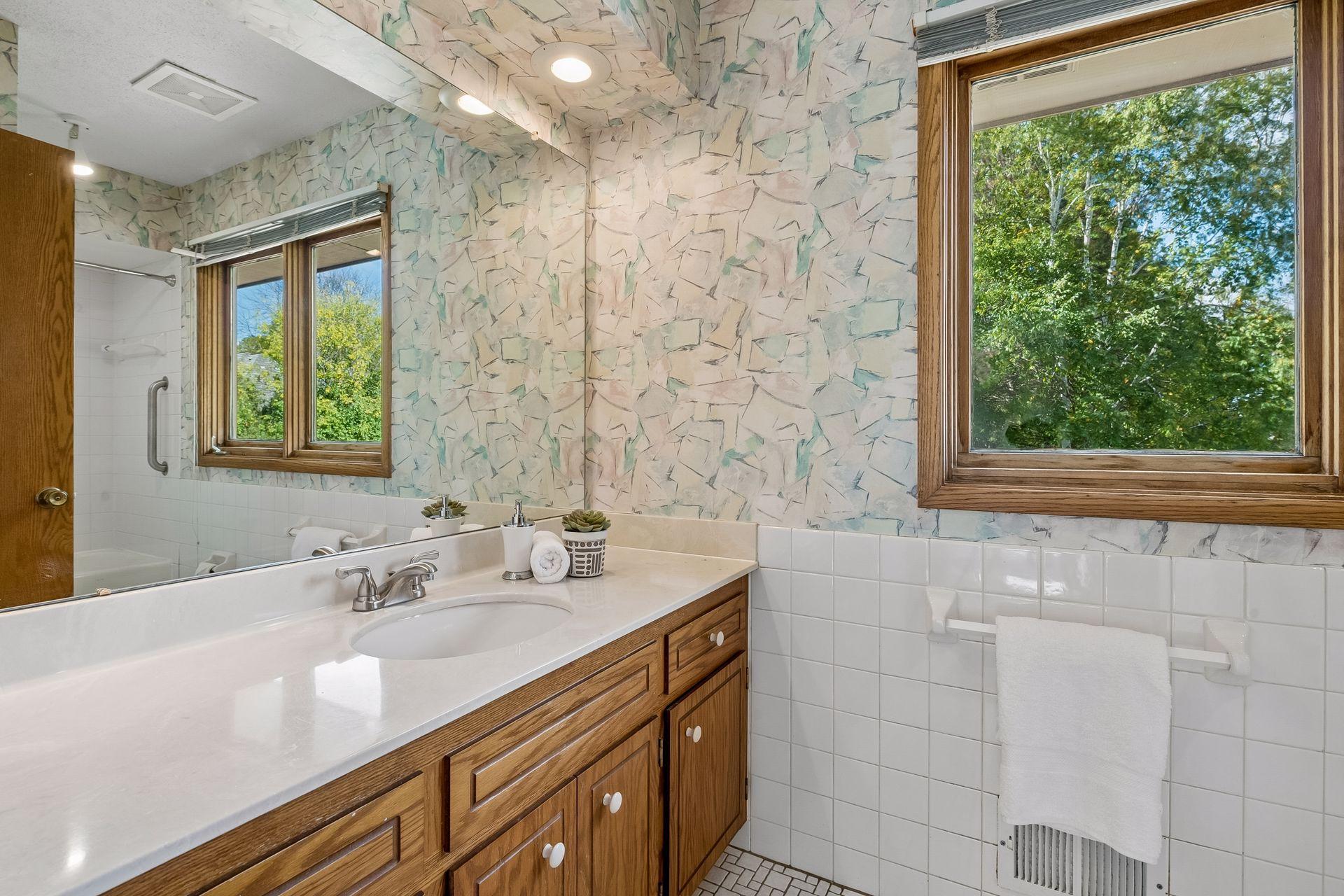 View of Residential at 190 Nevada Avenue, Golden Valley MN 55426, Golden Valley (31 of 47) - Mike Wilen | Minnesota Team Real Estate