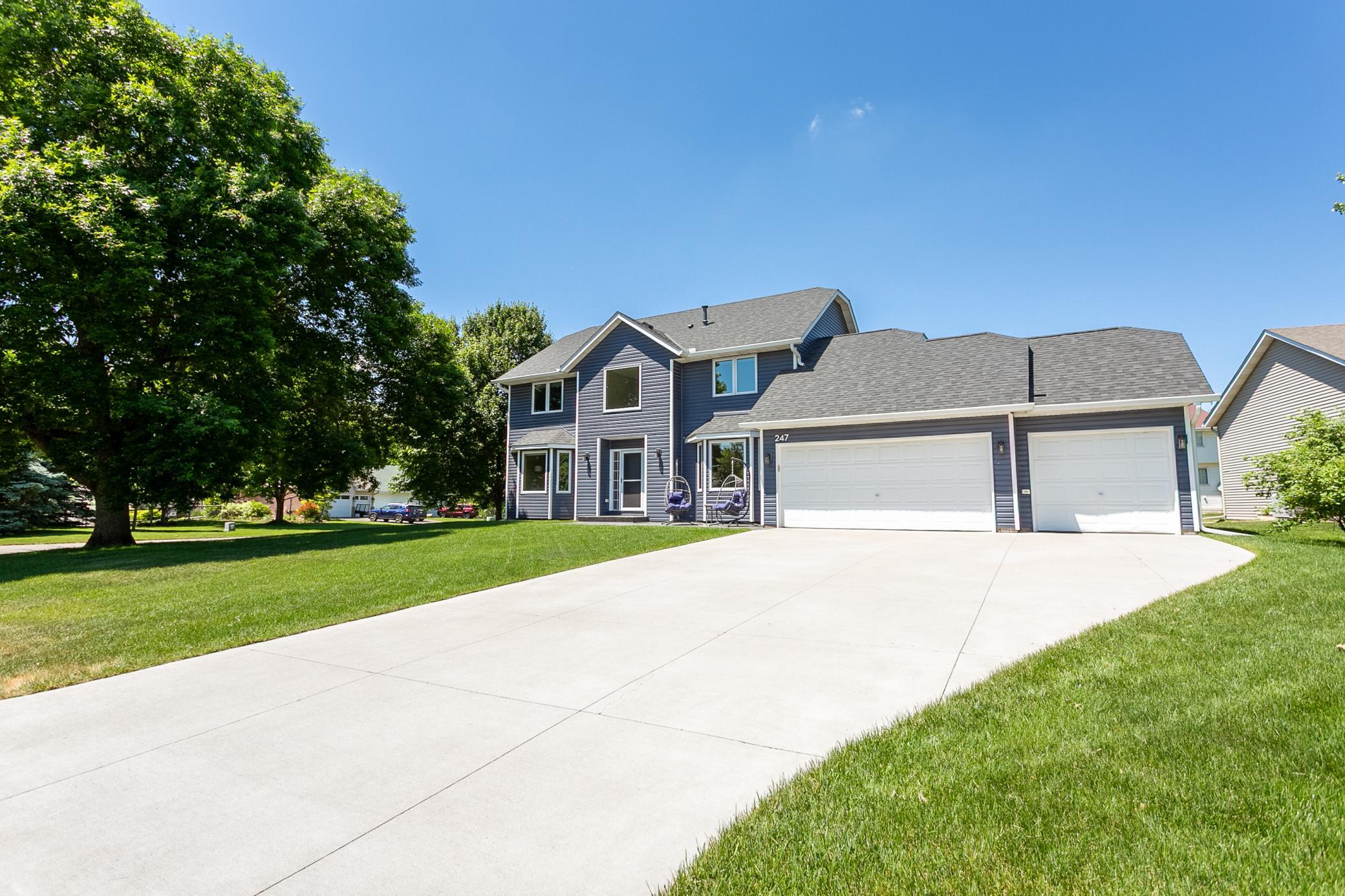 View of Residential at 247 Pendryn Hill Circle, Woodbury MN 55125, Woodbury (6 of 87) - Mike Wilen | Minnesota Team Real Estate