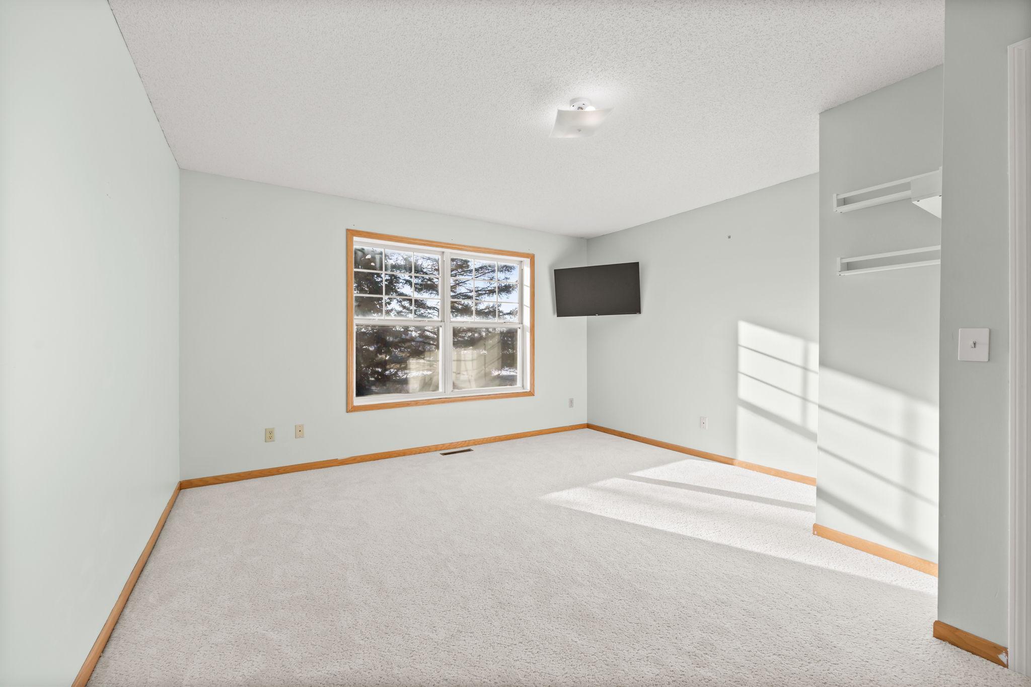View of Residential at 401 Hickory Lane, Oakdale MN 55128, Oakdale (16 of 26) - Mike Wilen | Minnesota Team Real Estate