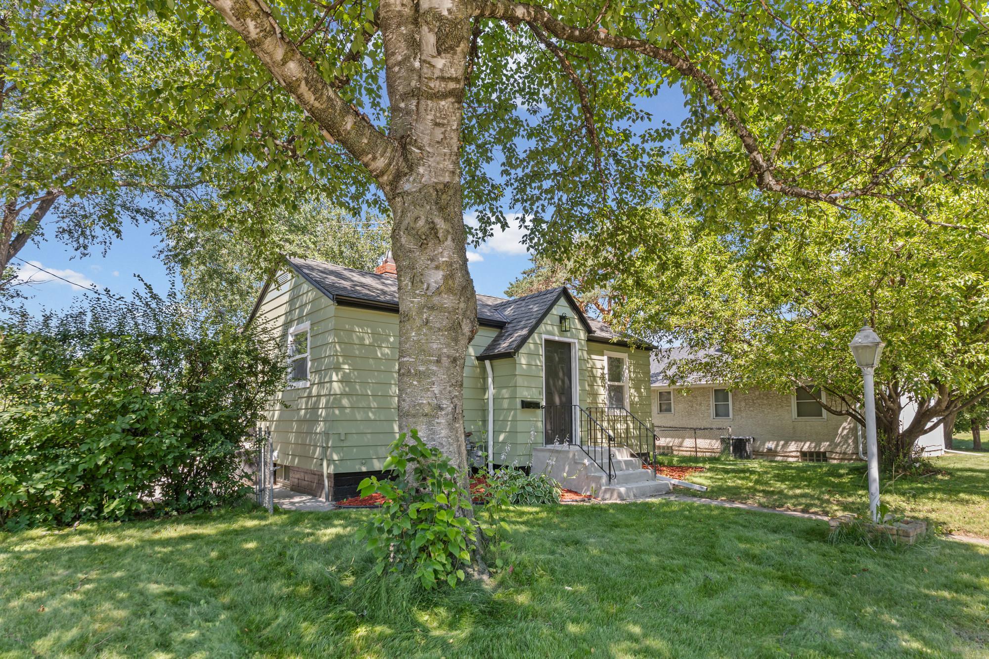 View of Residential at 621 White Bear Avenue, Saint Paul MN 55106, Saint Paul (3 of 41) - Mike Wilen | Minnesota Team Real Estate