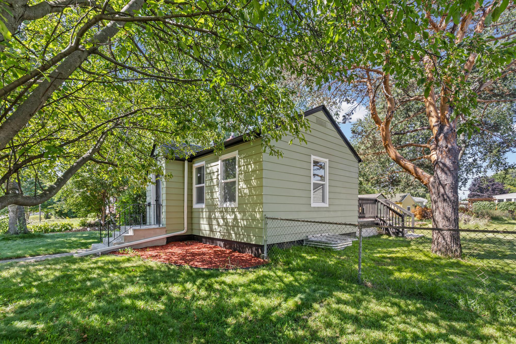 View of Residential at 621 White Bear Avenue, Saint Paul MN 55106, Saint Paul (2 of 41) - Mike Wilen | Minnesota Team Real Estate