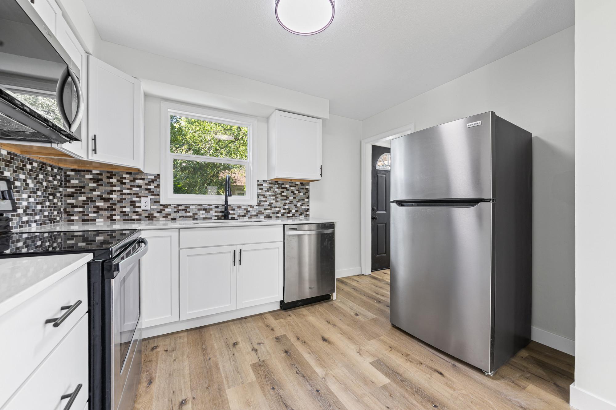 View of Residential at 621 White Bear Avenue, Saint Paul MN 55106, Saint Paul (9 of 41) - Mike Wilen | Minnesota Team Real Estate