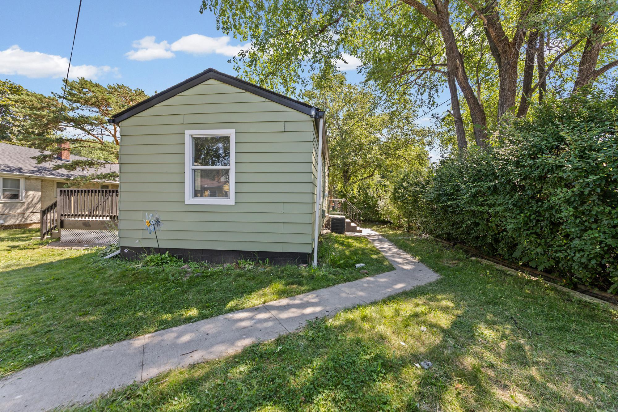 View of Residential at 621 White Bear Avenue, Saint Paul MN 55106, Saint Paul (38 of 41) - Mike Wilen | Minnesota Team Real Estate