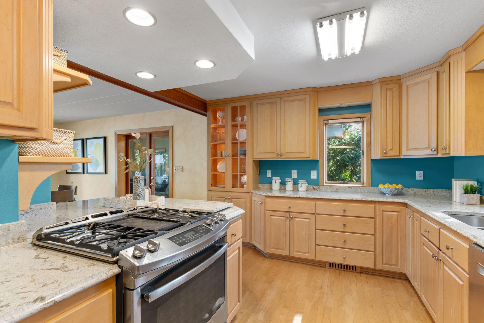 View of Residential at 168 Peninsula Road, Medicine Lake MN 55441, Medicine Lake (39 of 101) - Mike Wilen | Minnesota Team Real Estate