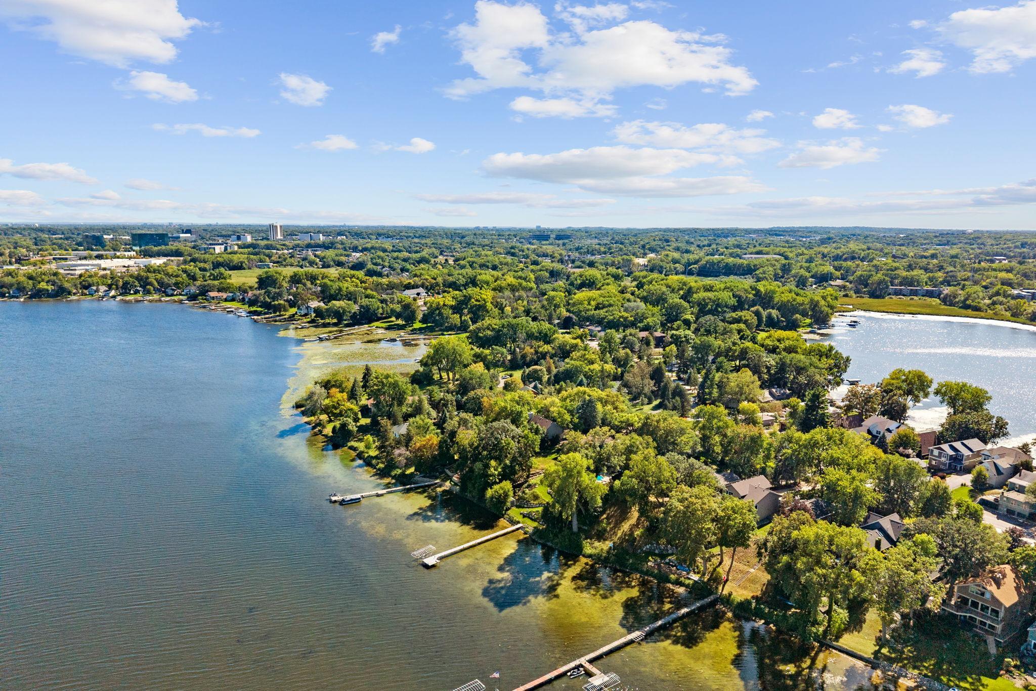 View of Residential at 168 Peninsula Road, Medicine Lake MN 55441, Medicine Lake (95 of 101) - Mike Wilen | Minnesota Team Real Estate