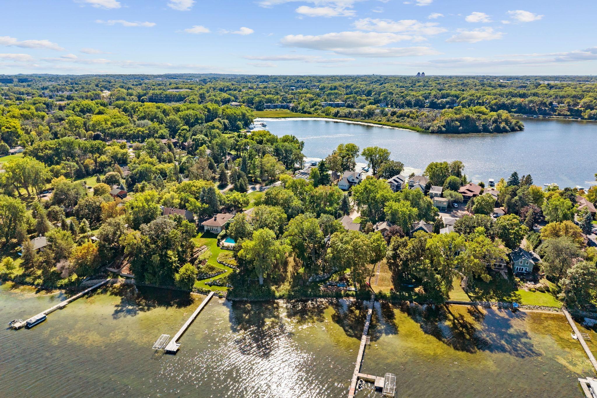 View of Single Family at 168 Peninsula Road, Medicine Lake - Mike Wilen | Minnesota Team Real Estate