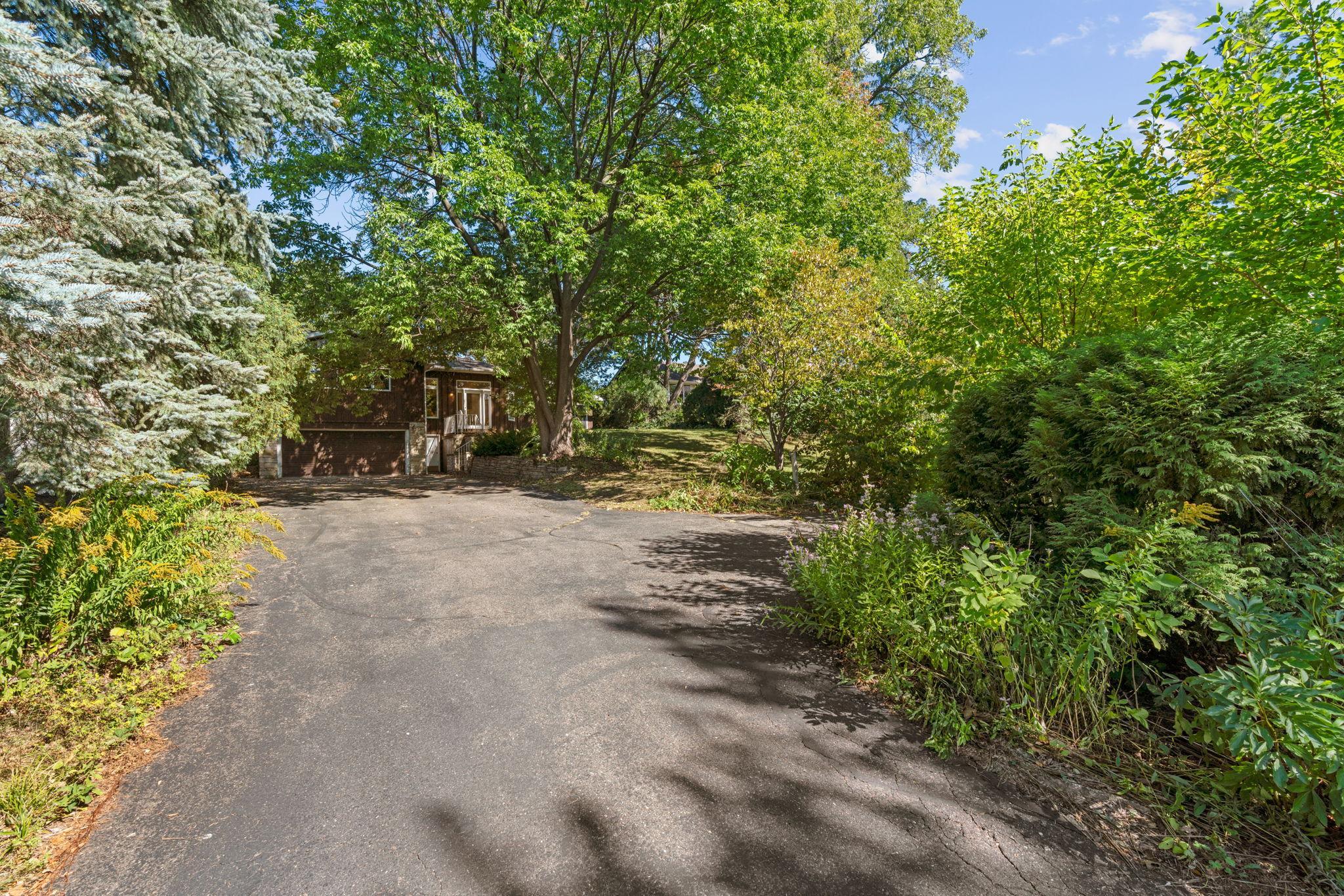 View of Residential at 168 Peninsula Road, Medicine Lake MN 55441, Medicine Lake (84 of 101) - Mike Wilen | Minnesota Team Real Estate