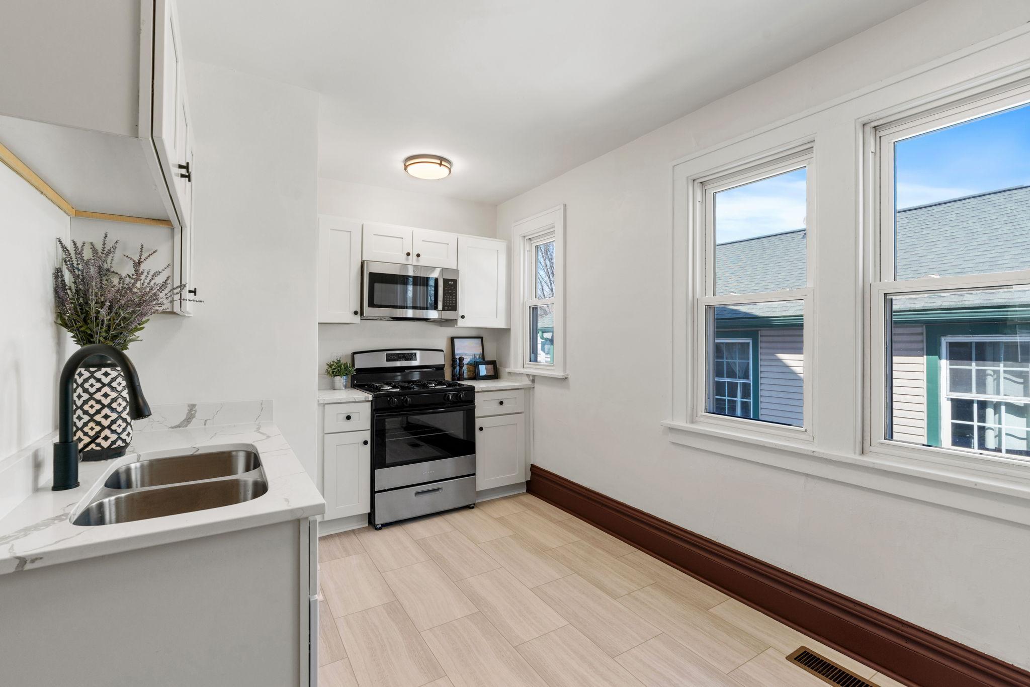 View of Residential at 3850 Colfax Avenue, Minneapolis MN 55412, Minneapolis (15 of 36) - Mike Wilen | Minnesota Team Real Estate