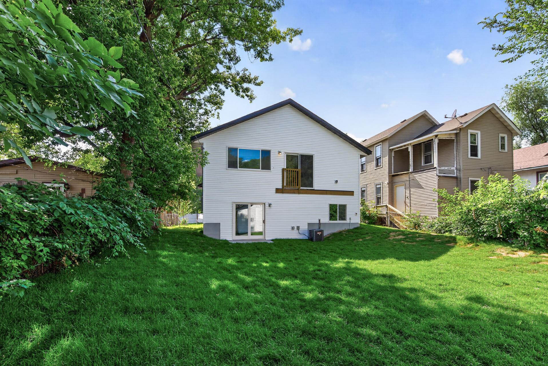 View of Residential at 926 Galtier Street, Saint Paul MN 55117, Saint Paul (28 of 29) - Mike Wilen | Minnesota Team Real Estate