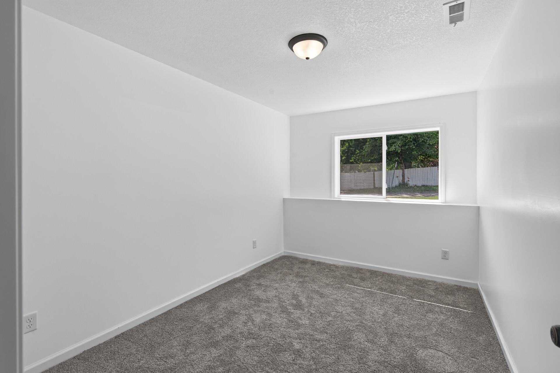 View of Residential at 926 Galtier Street, Saint Paul MN 55117, Saint Paul (23 of 29) - Mike Wilen | Minnesota Team Real Estate