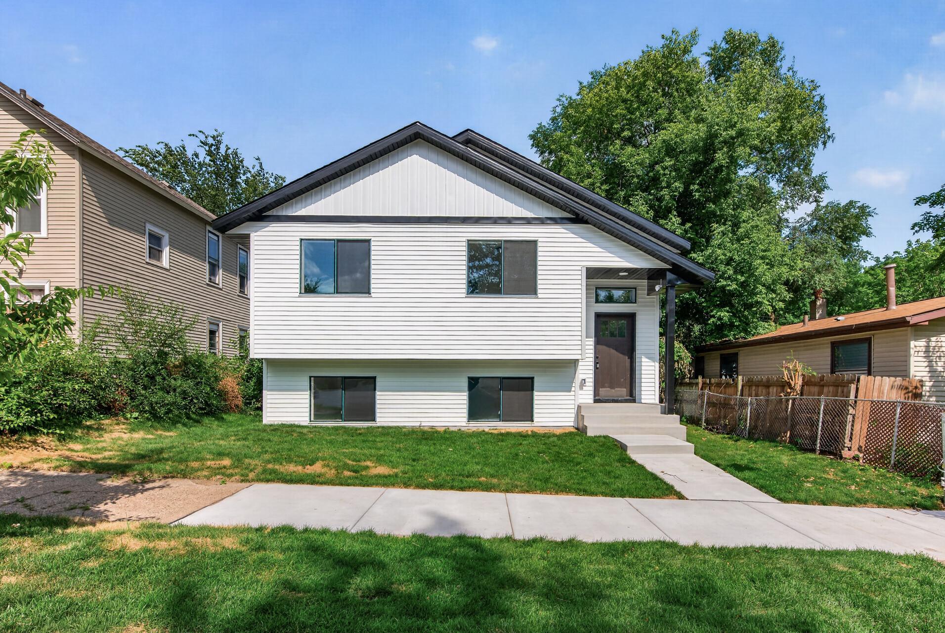 View of Residential at 926 Galtier Street, Saint Paul MN 55117, Saint Paul (3 of 29) - Mike Wilen | Minnesota Team Real Estate