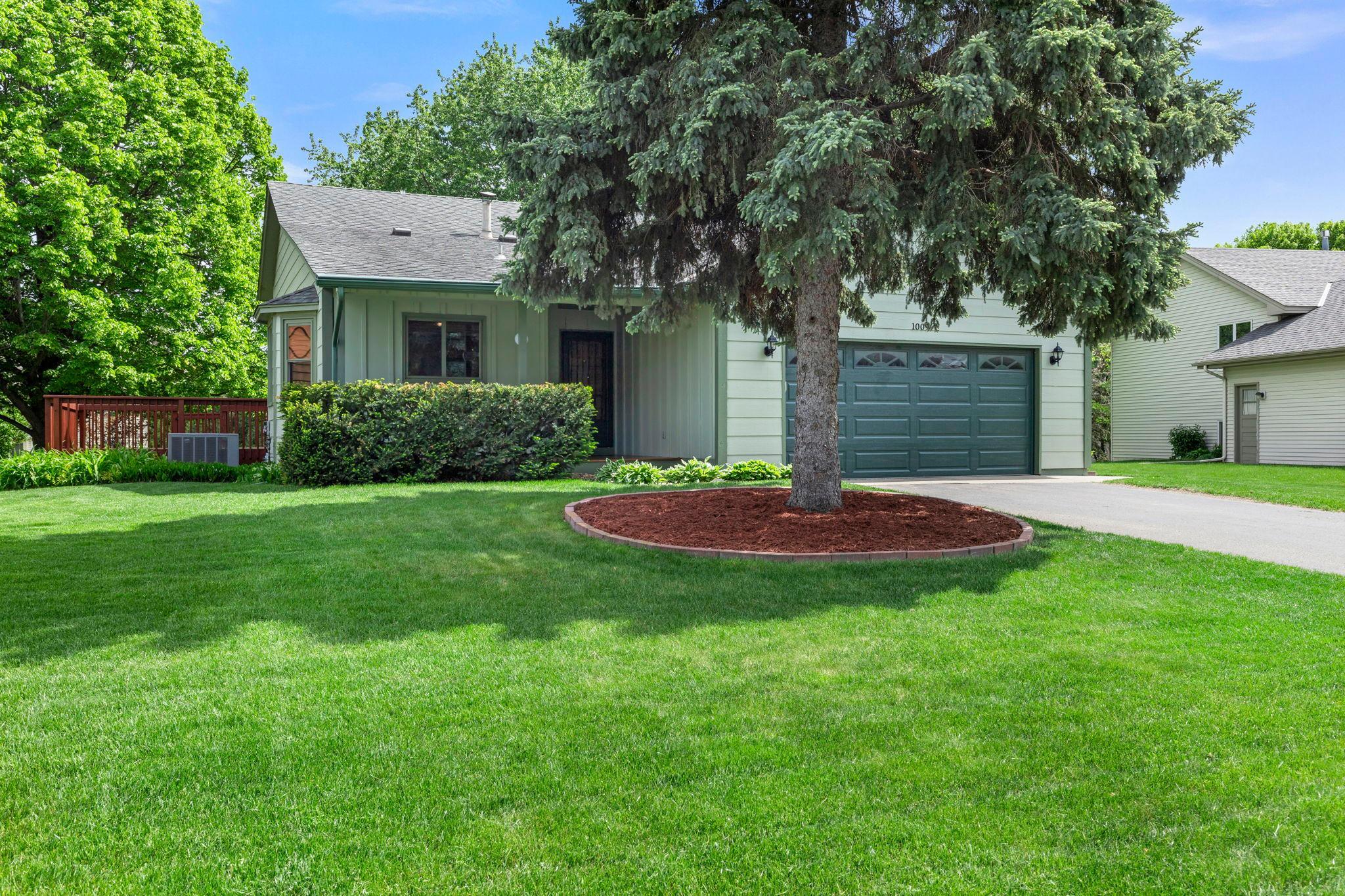 View of Residential at 1009 Gramsey Place, Burnsville MN 55306, Burnsville (2 of 59) - Mike Wilen | Minnesota Team Real Estate