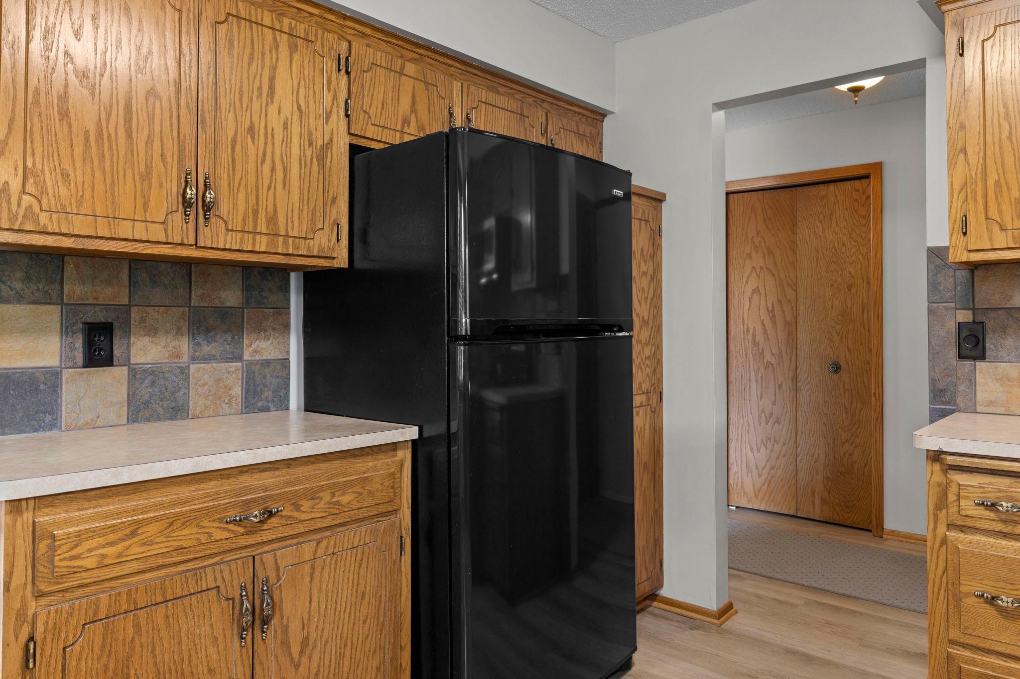View of Residential at 1009 Gramsey Place, Burnsville MN 55306, Burnsville (9 of 59) - Mike Wilen | Minnesota Team Real Estate