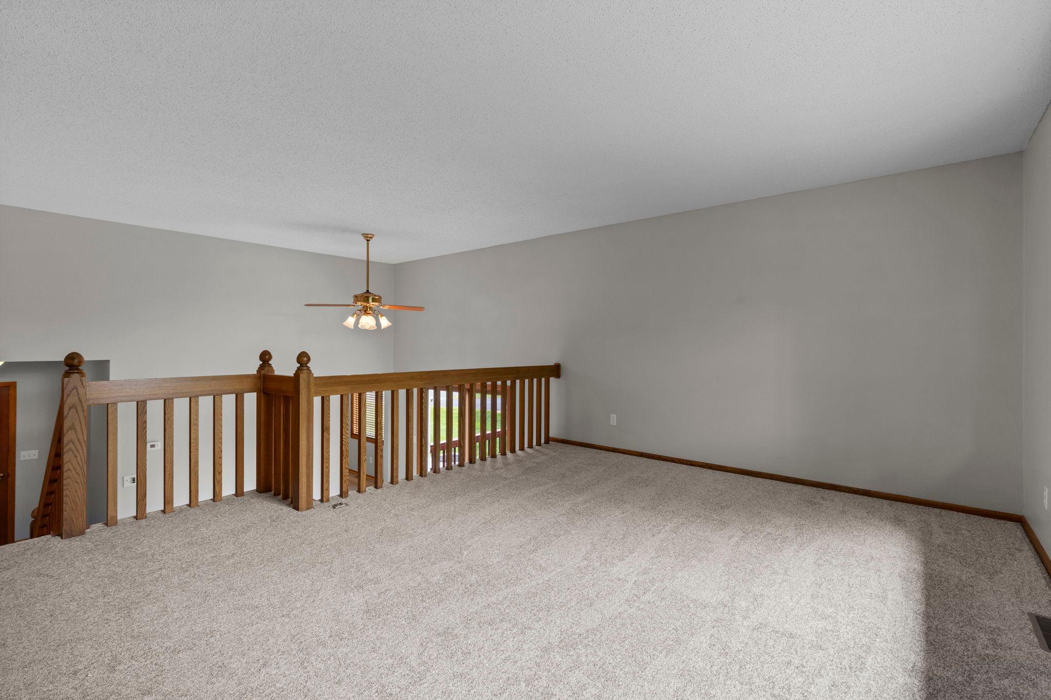 View of Residential at 1009 Gramsey Place, Burnsville MN 55306, Burnsville (19 of 59) - Mike Wilen | Minnesota Team Real Estate