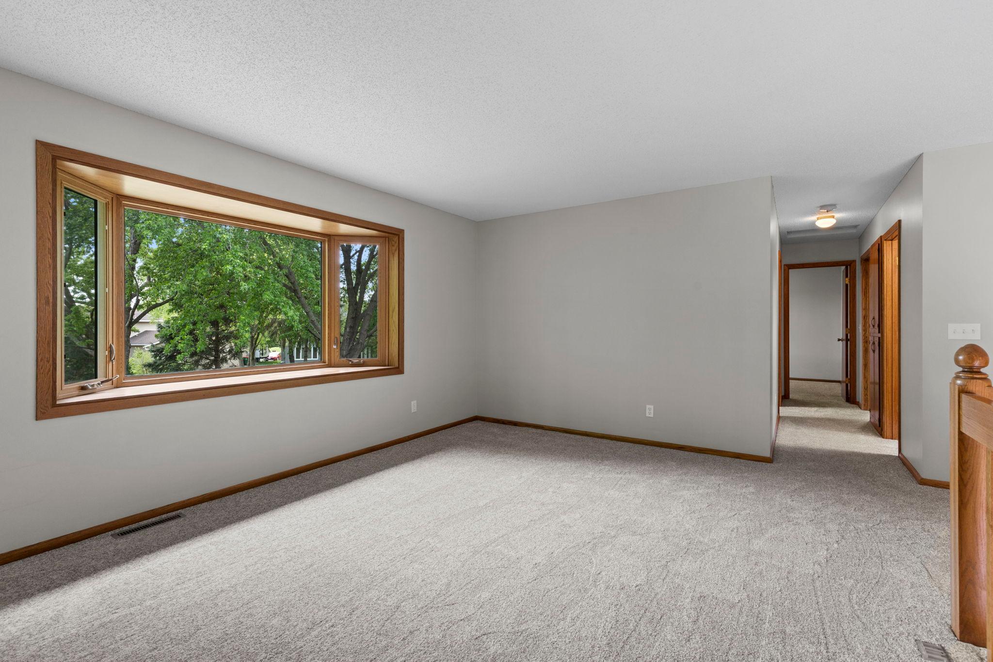 View of Residential at 1009 Gramsey Place, Burnsville MN 55306, Burnsville (21 of 59) - Mike Wilen | Minnesota Team Real Estate