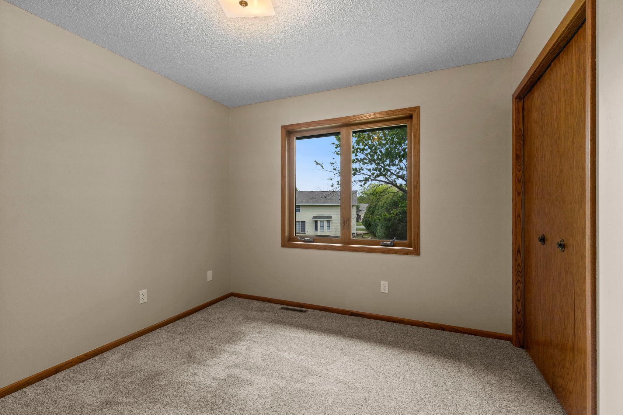 View of Residential at 1009 Gramsey Place, Burnsville MN 55306, Burnsville (26 of 59) - Mike Wilen | Minnesota Team Real Estate