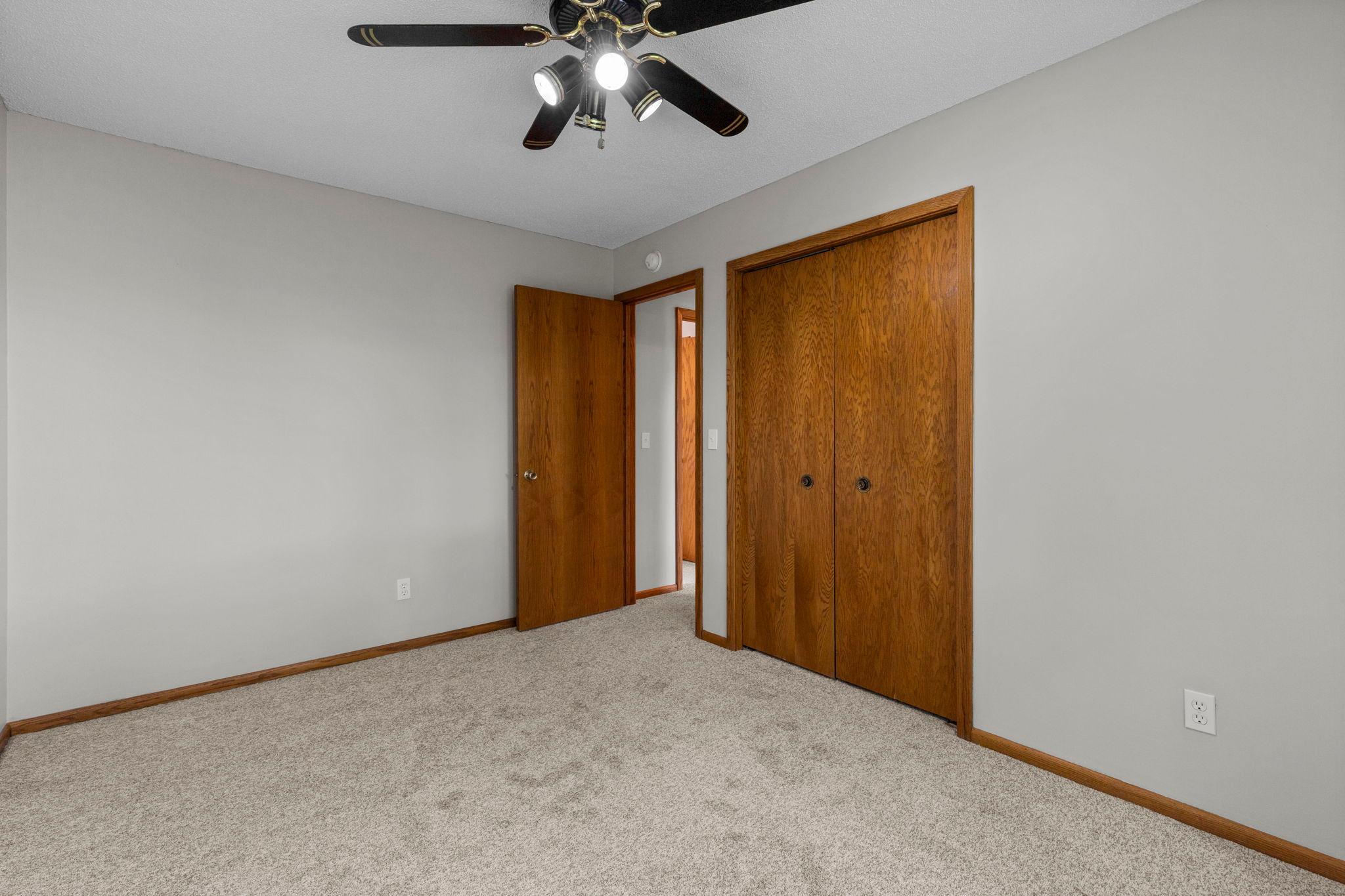 View of Residential at 1009 Gramsey Place, Burnsville MN 55306, Burnsville (31 of 59) - Mike Wilen | Minnesota Team Real Estate