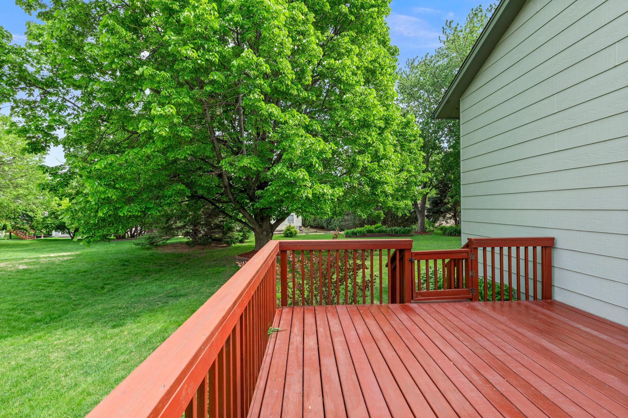 View of Residential at 1009 Gramsey Place, Burnsville MN 55306, Burnsville (52 of 59) - Mike Wilen | Minnesota Team Real Estate