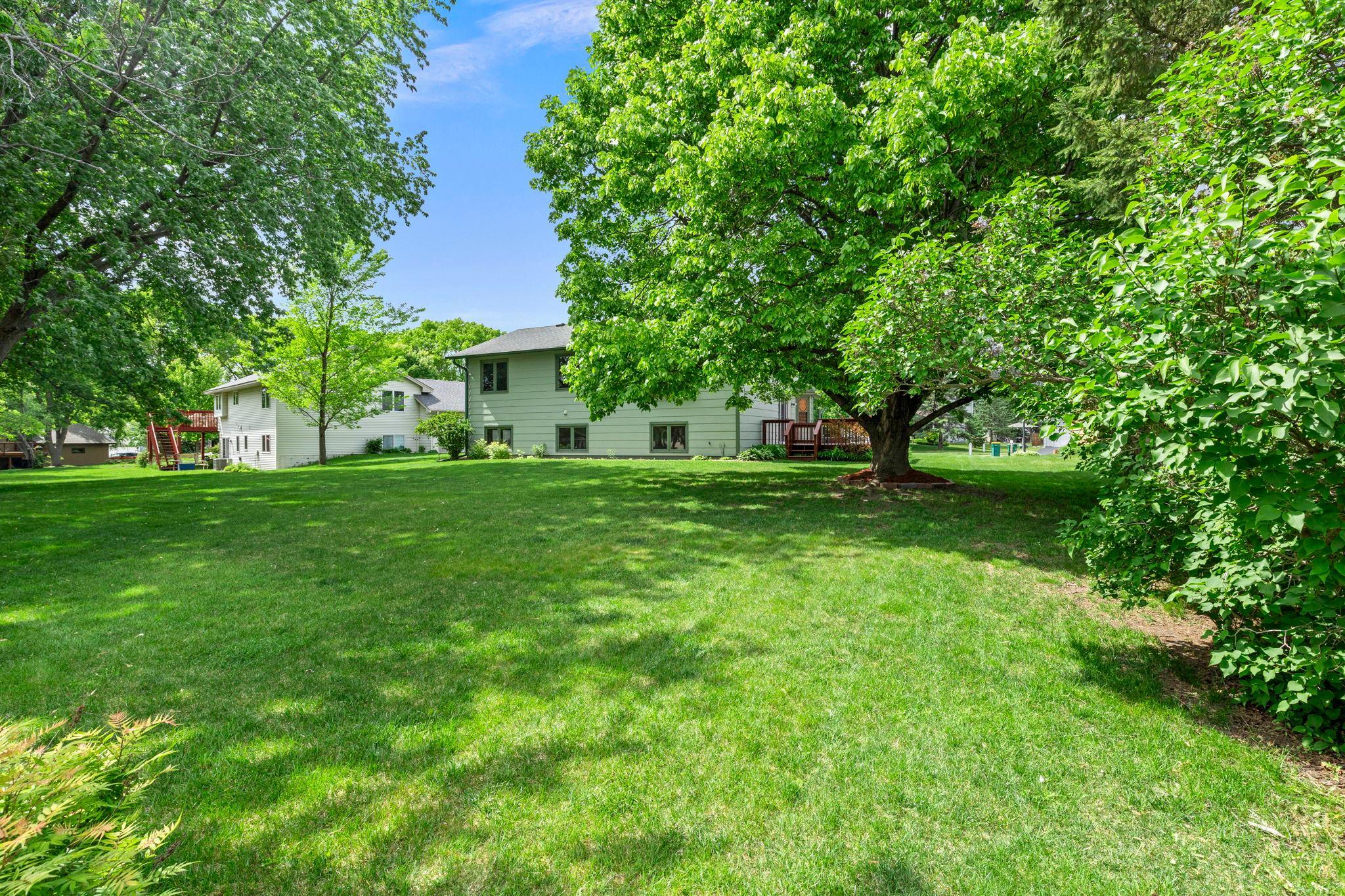 View of Residential at 1009 Gramsey Place, Burnsville MN 55306, Burnsville (55 of 59) - Mike Wilen | Minnesota Team Real Estate