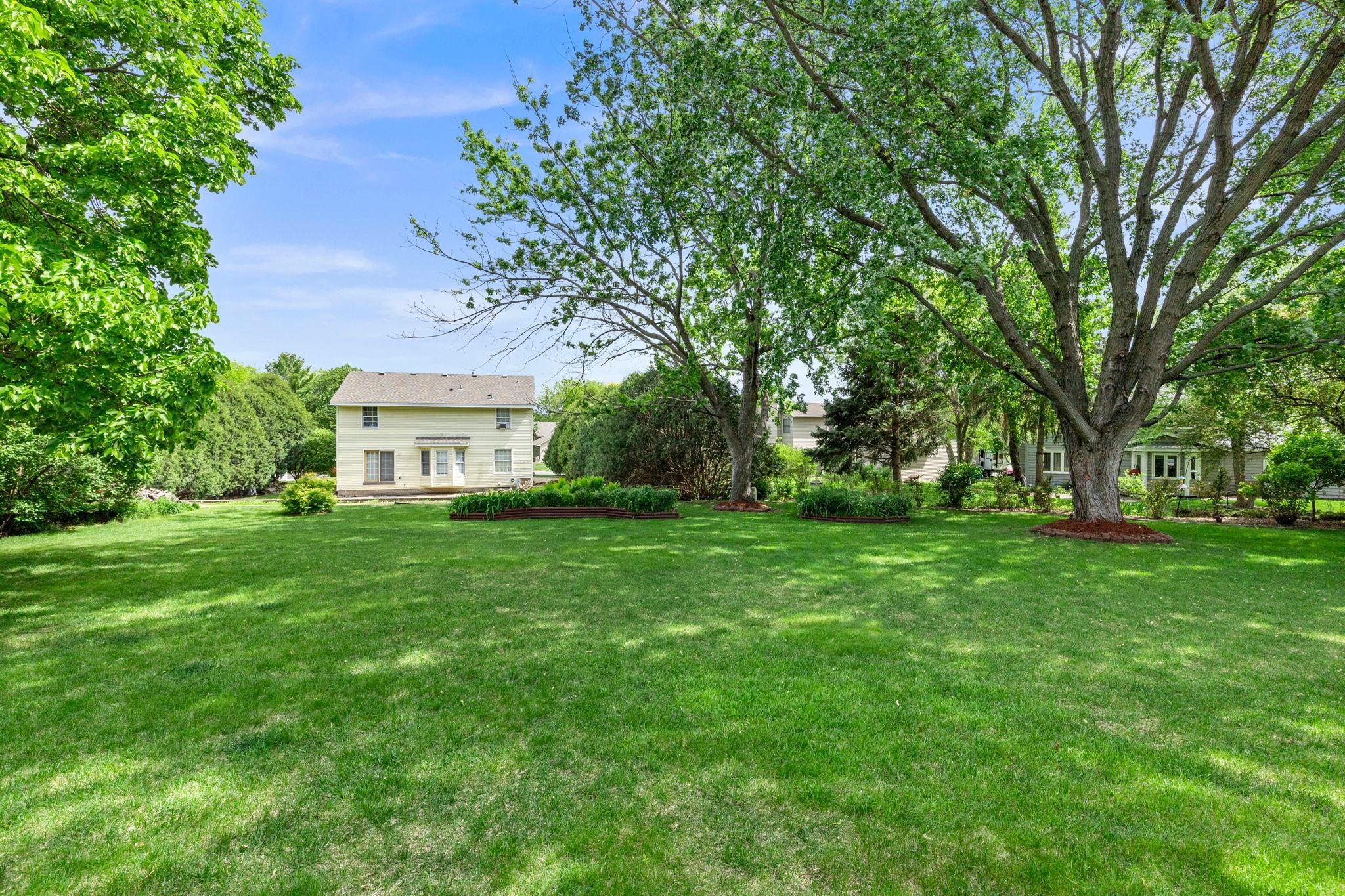 View of Residential at 1009 Gramsey Place, Burnsville MN 55306, Burnsville (58 of 59) - Mike Wilen | Minnesota Team Real Estate