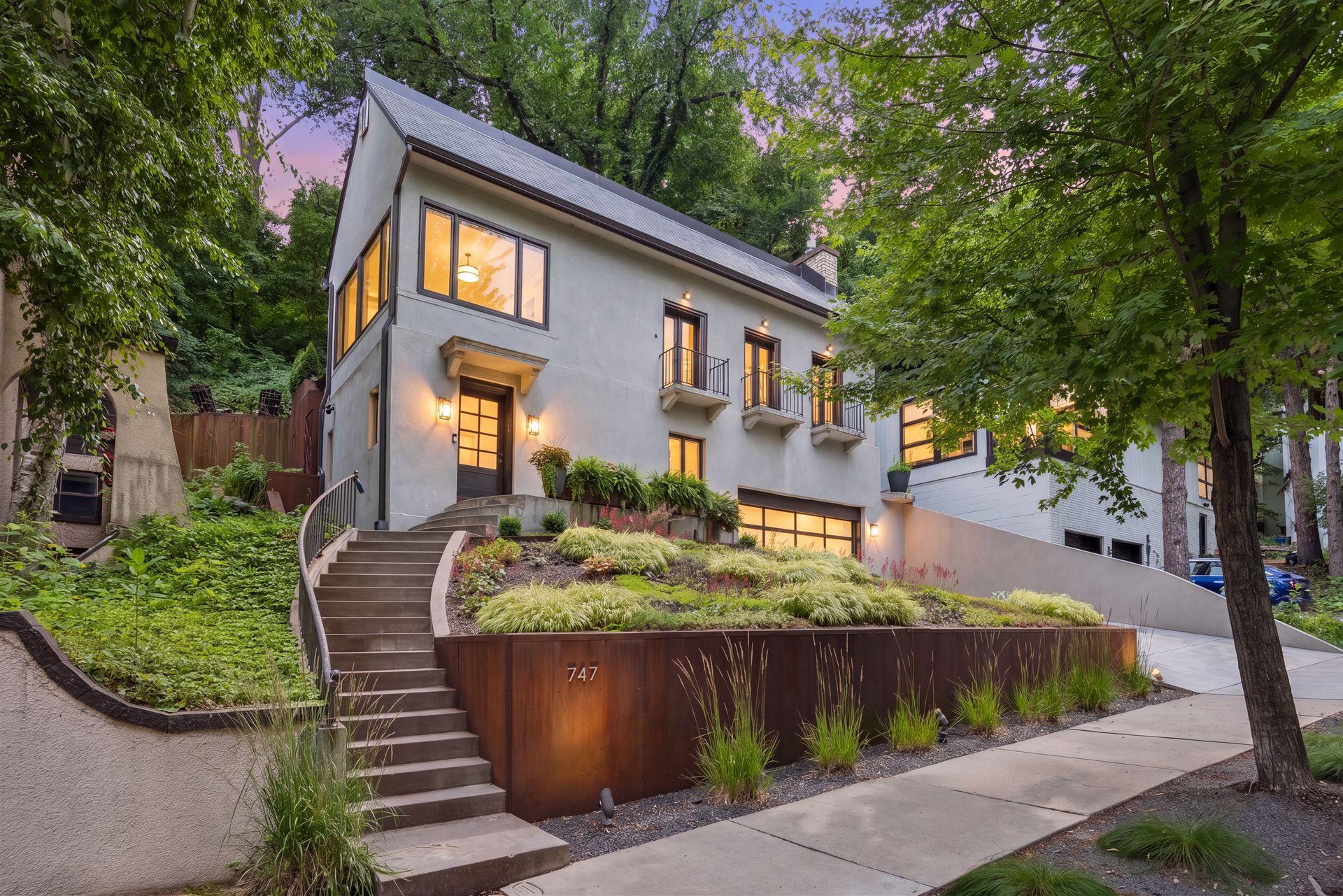 View of Residential at 747 Kenwood Parkway, Minneapolis MN 55403, Minneapolis - Mike Wilen | Minnesota Team Real Estate
