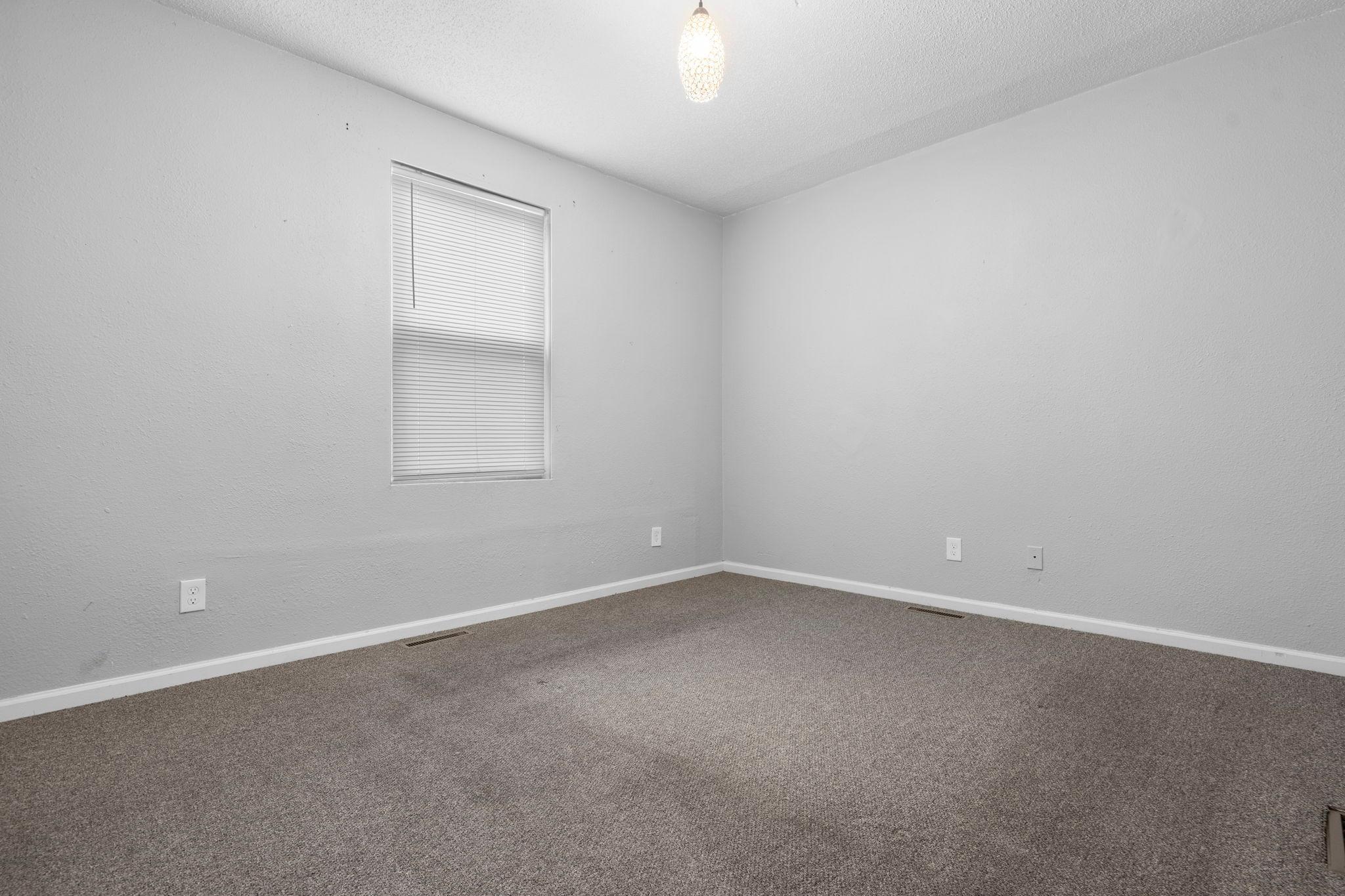 View of Residential Income at 1111 17th Avenue, Minneapolis MN 55411, Minneapolis (15 of 29) - Mike Wilen | Minnesota Team Real Estate