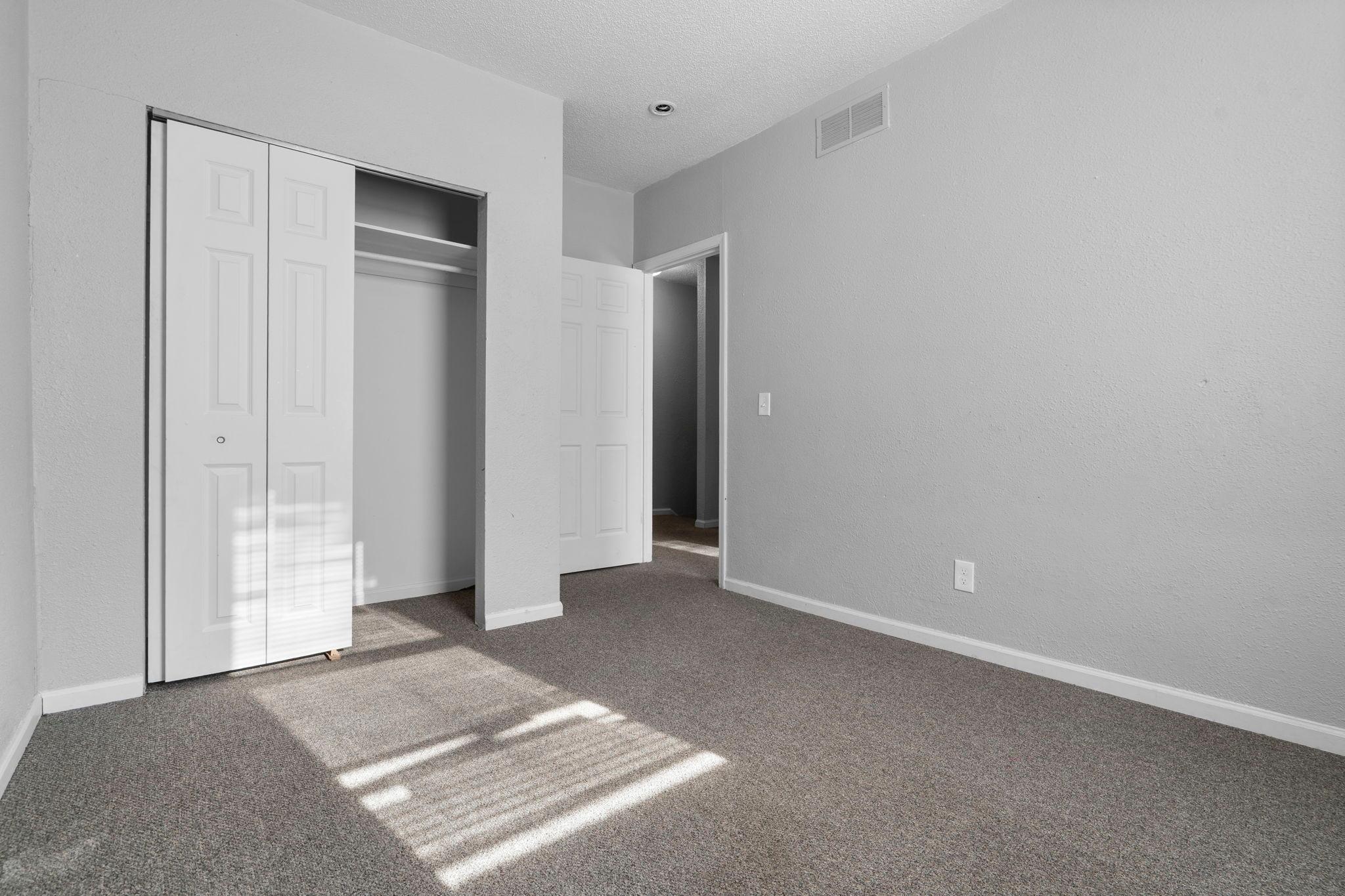 View of Residential Income at 1111 17th Avenue, Minneapolis MN 55411, Minneapolis (11 of 29) - Mike Wilen | Minnesota Team Real Estate