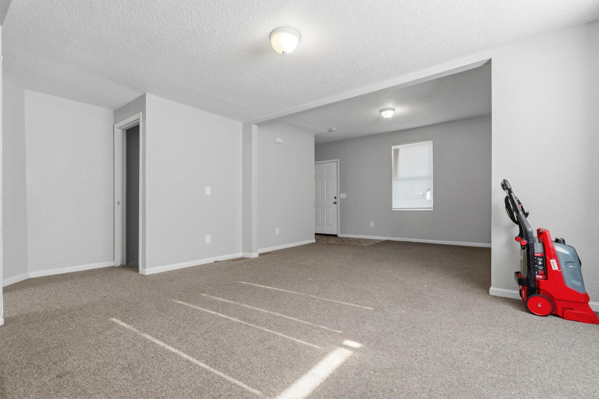 View of Residential Income at 1111 17th Avenue, Minneapolis MN 55411, Minneapolis (6 of 29) - Mike Wilen | Minnesota Team Real Estate