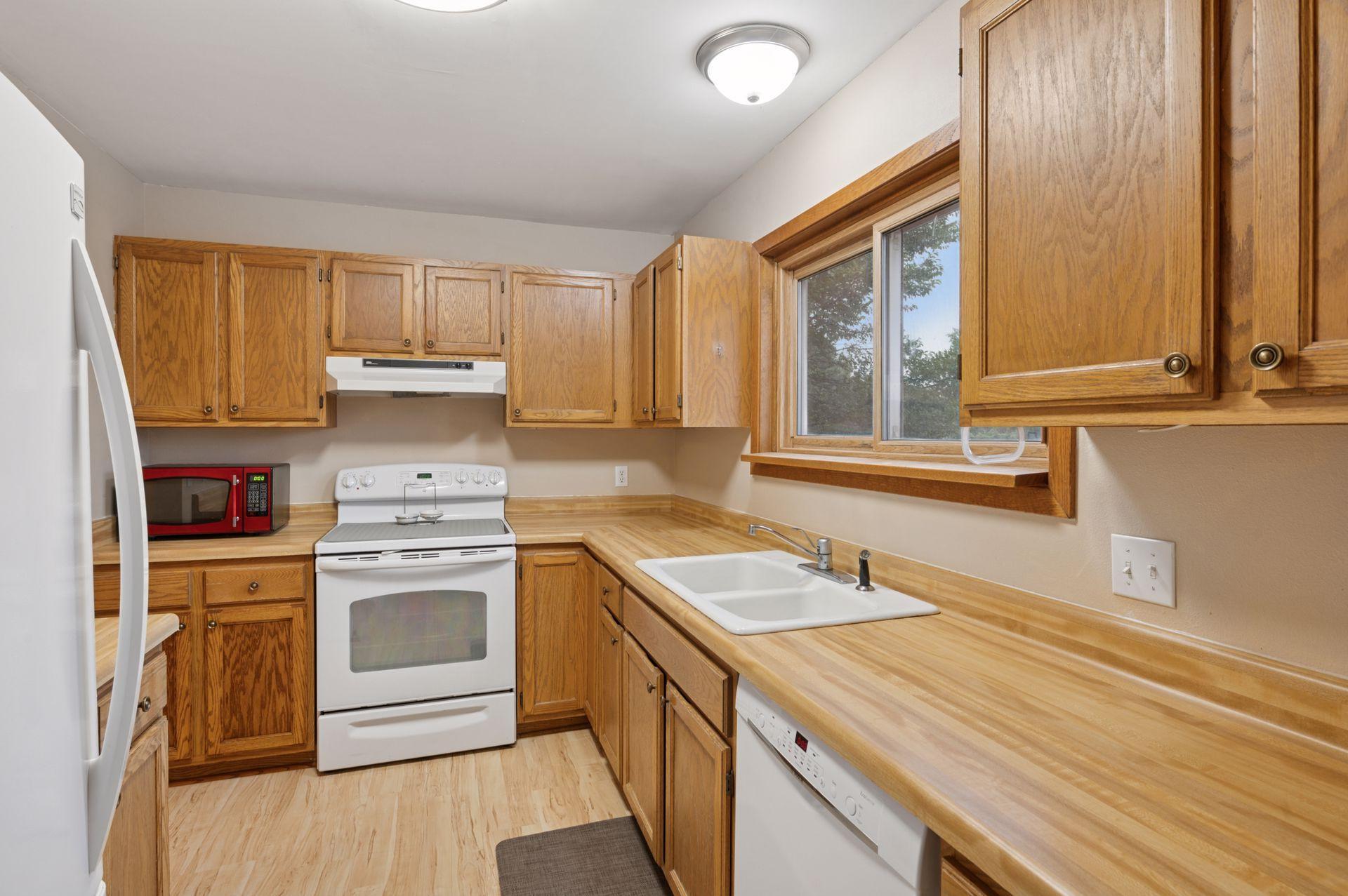View of Residential at 1603 Raindrop Drive, Eagan MN 55121, Eagan (10 of 38) - Mike Wilen | Minnesota Team Real Estate